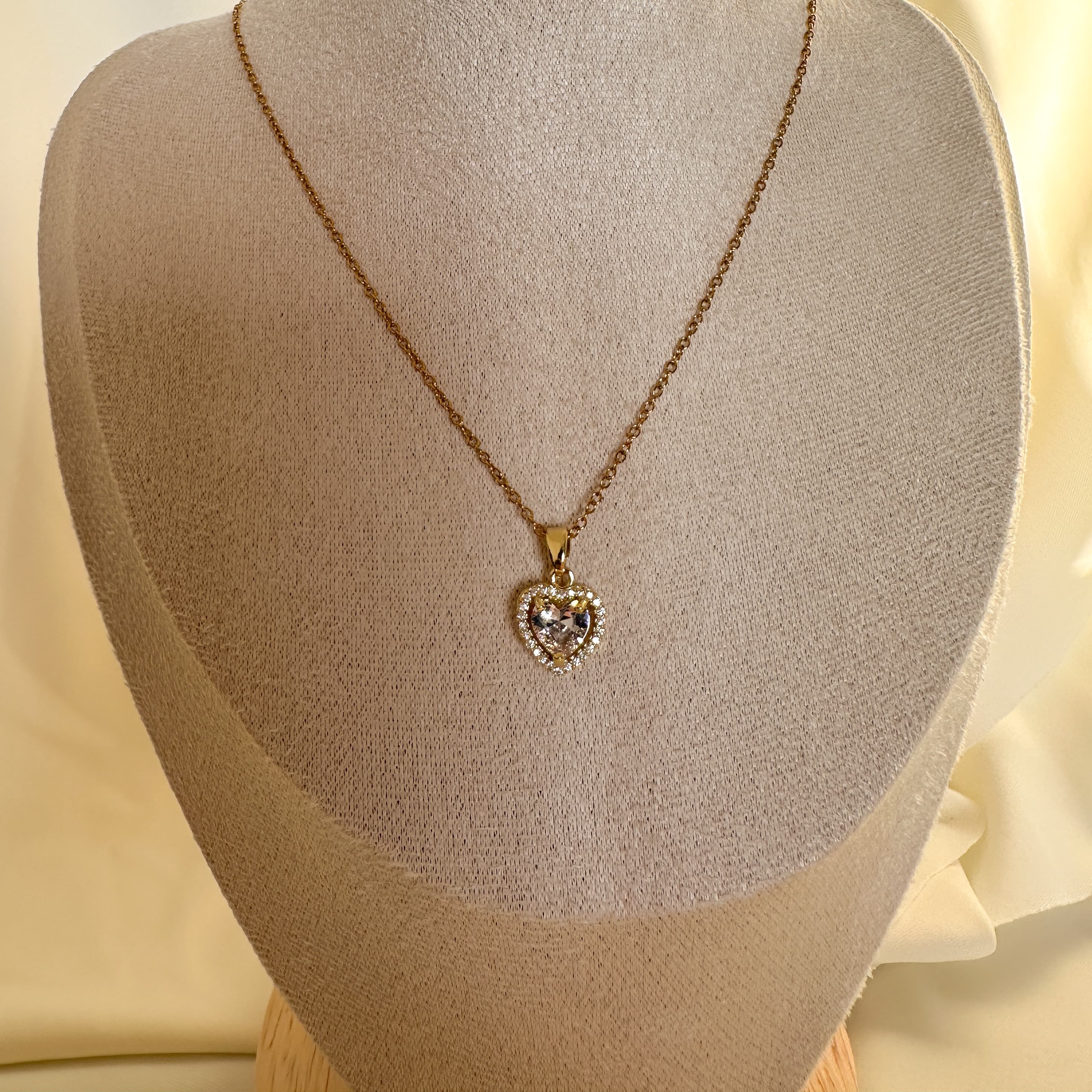 Pure Love Kolye - Gold Zincir & Beyaz Taş