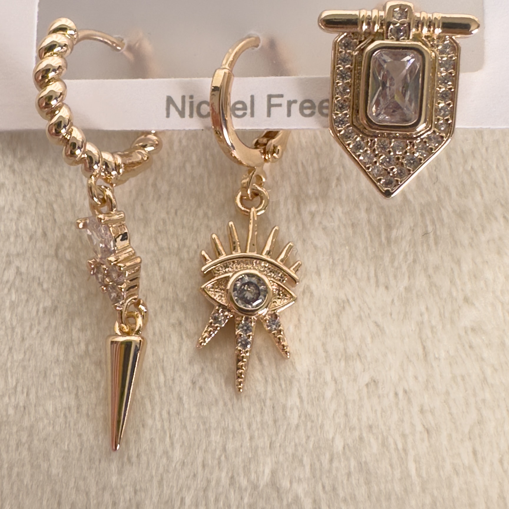Gold & Beyaz Taşlı
