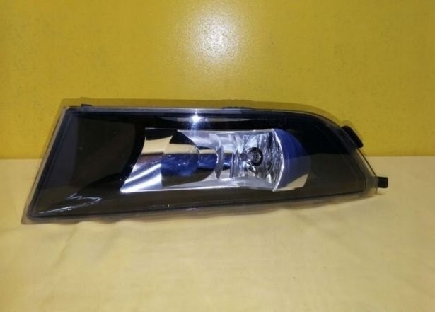İTHAL 6V0941699 | Skoda Fabia 2015 Model Sonrası Sol Sis Farı