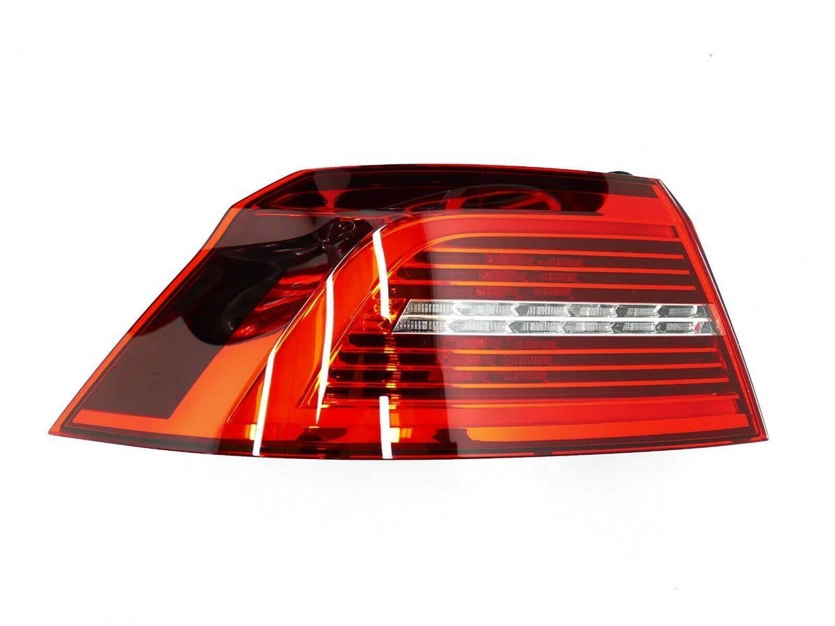 MAGNETI MARELLI 714081420721 | Volkswagen Passat 2015 Sonrası Sol Dış Stop Ledli (Karartılmış) Marelli Marka