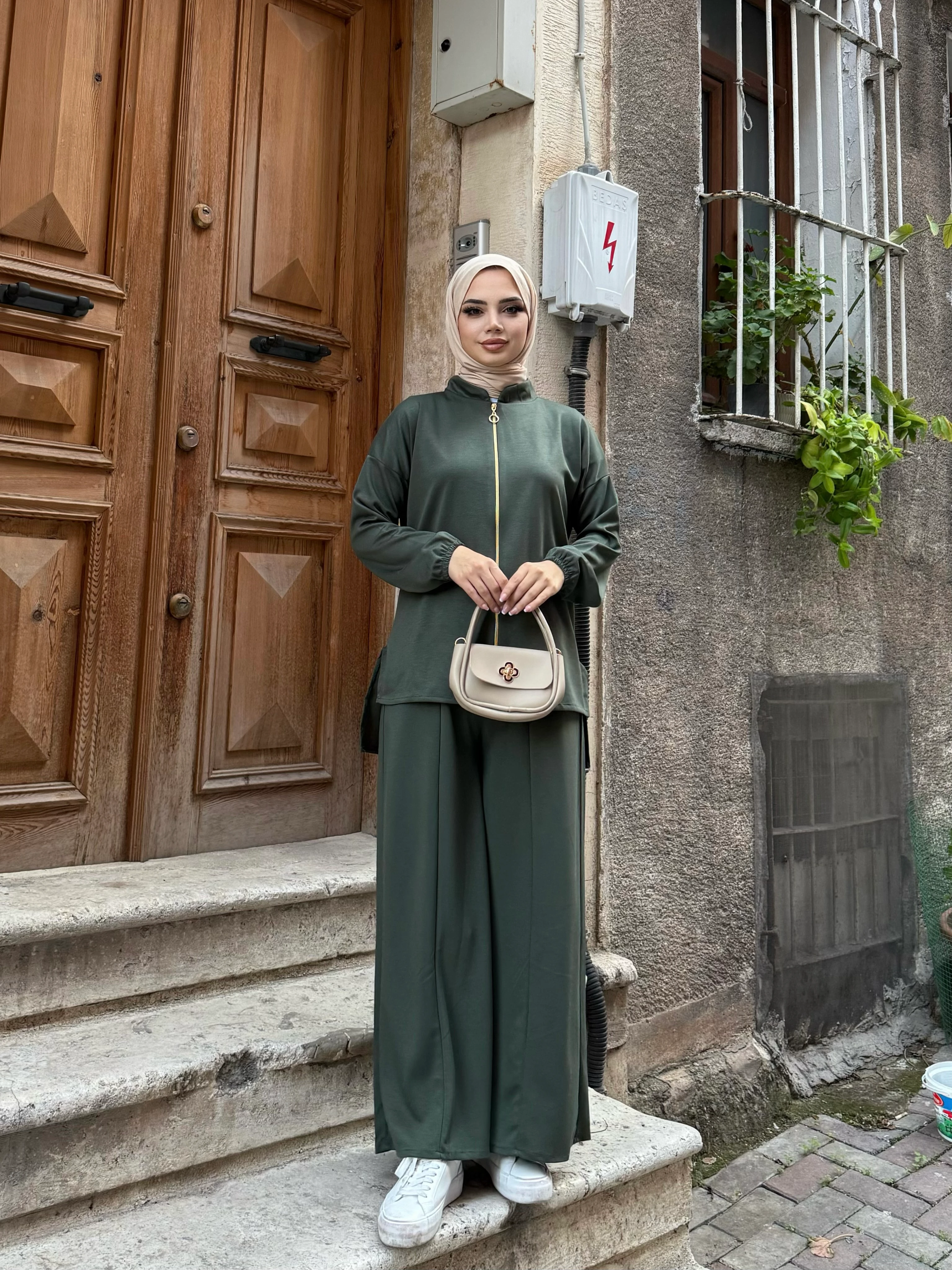 MODAL KUMAŞ HIRKALI SPOR TAKIM