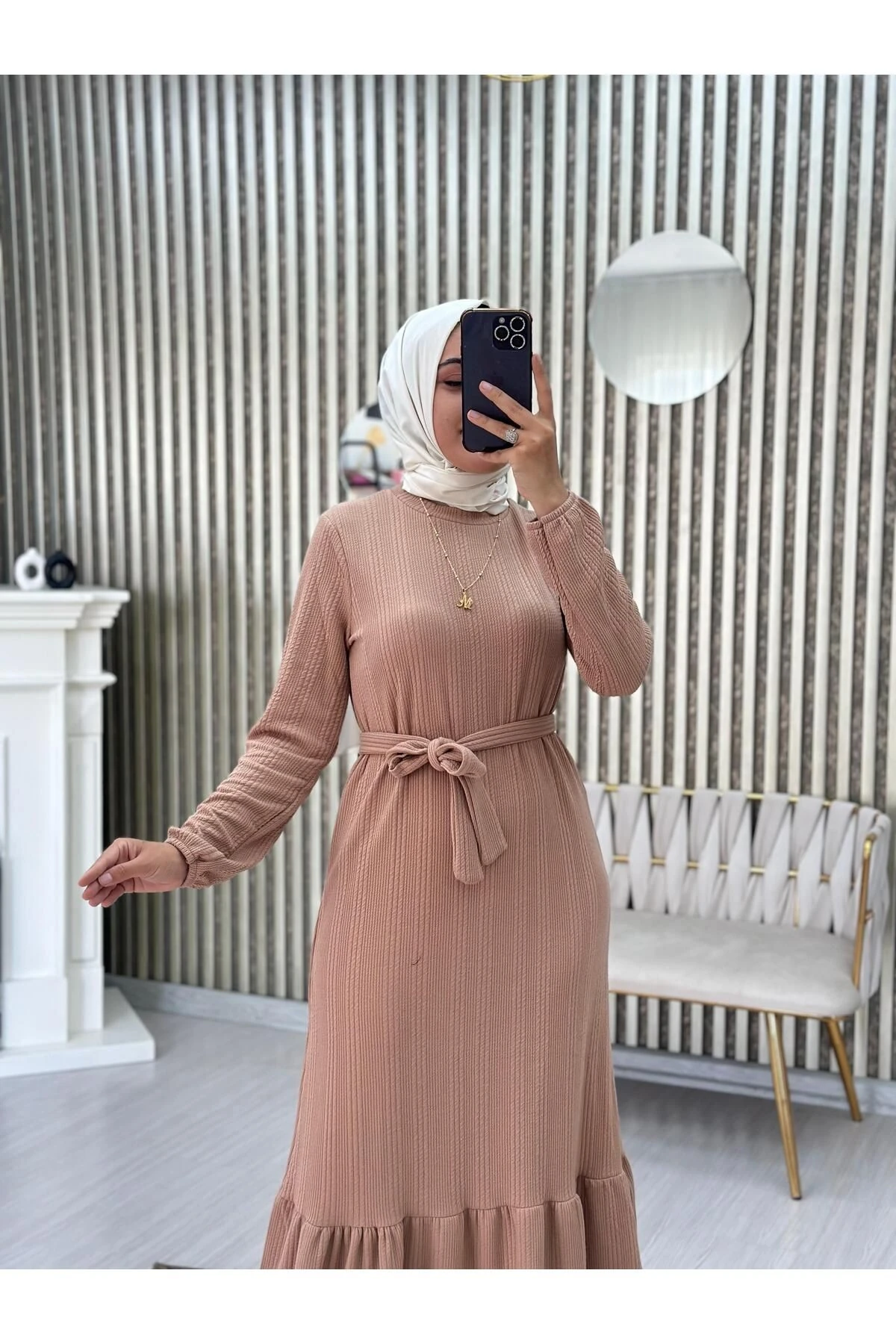 MEVSİMLİK SAÇ DESEN KUŞAKLI ELBİSE