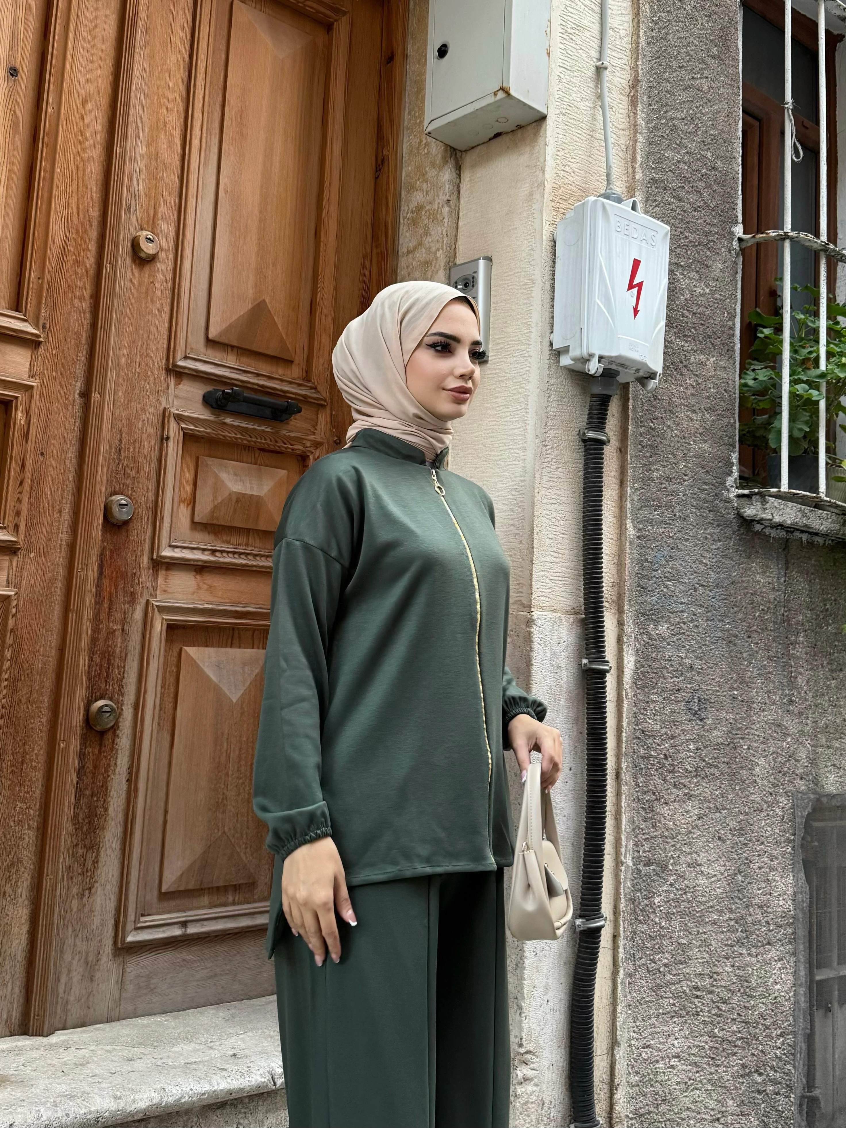 MODAL KUMAŞ HIRKALI SPOR TAKIM