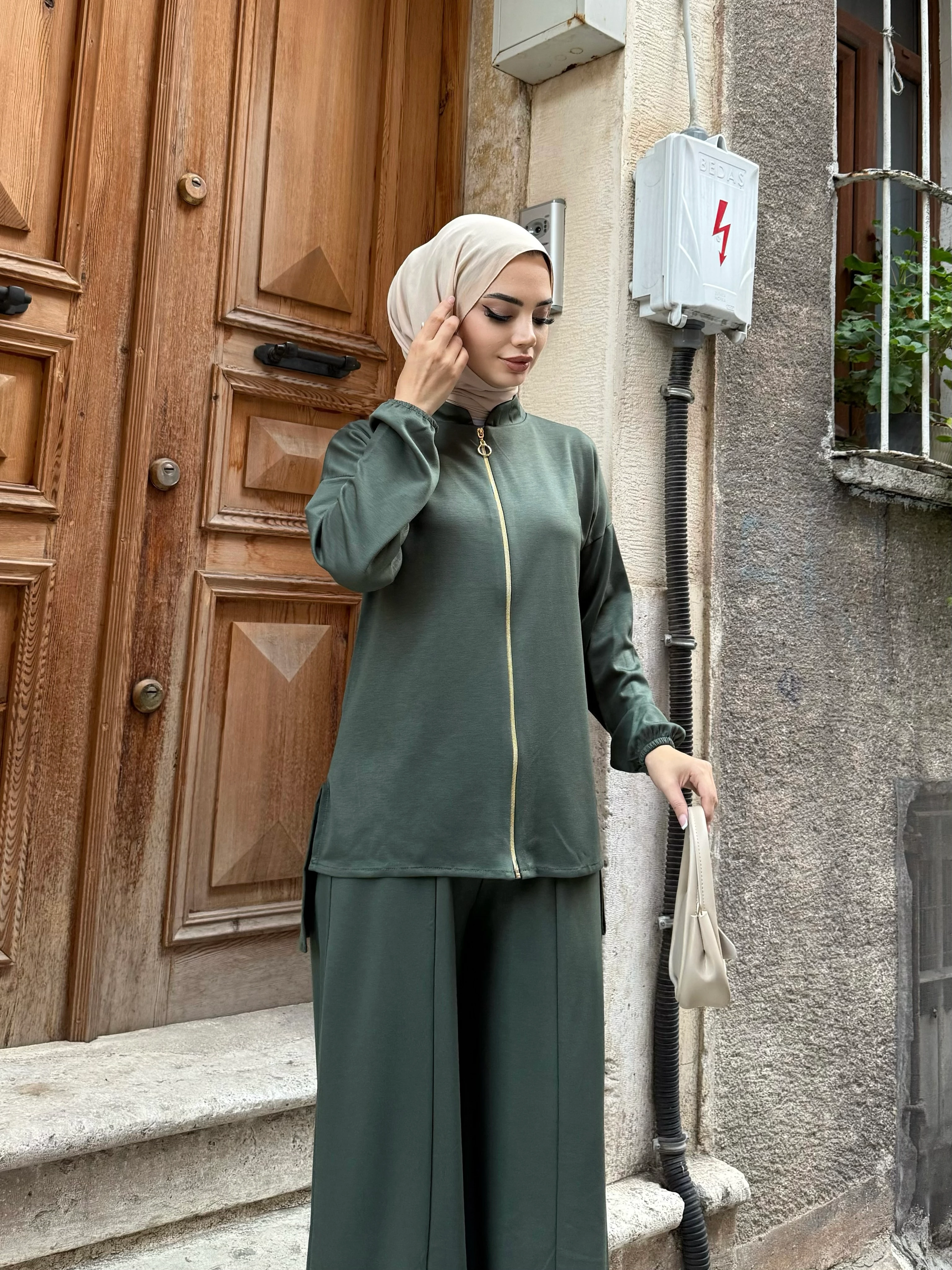 MODAL KUMAŞ HIRKALI SPOR TAKIM