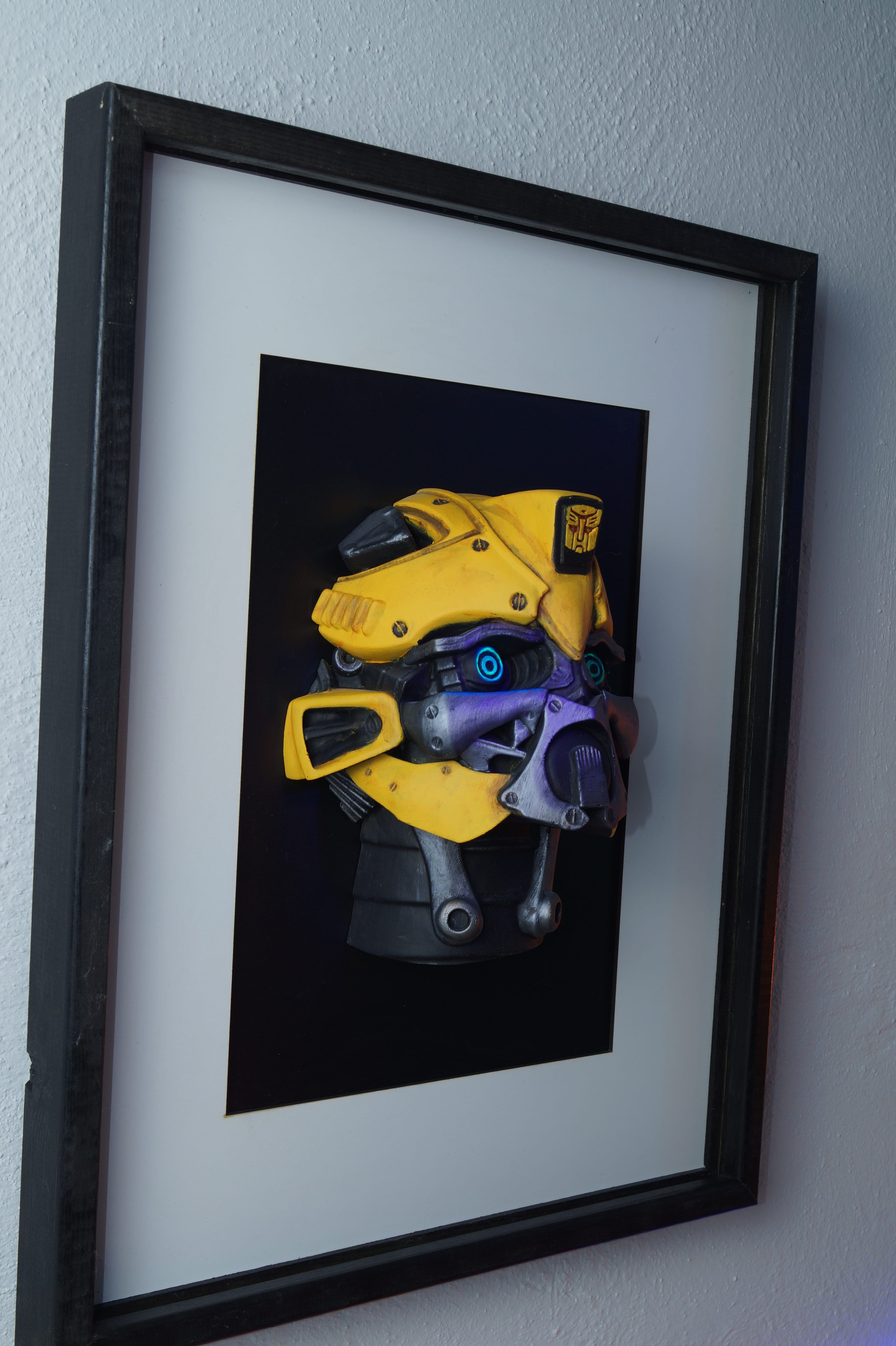 BUMBLEBEE 40X50 ÇERÇEVELİ  3D TABLO