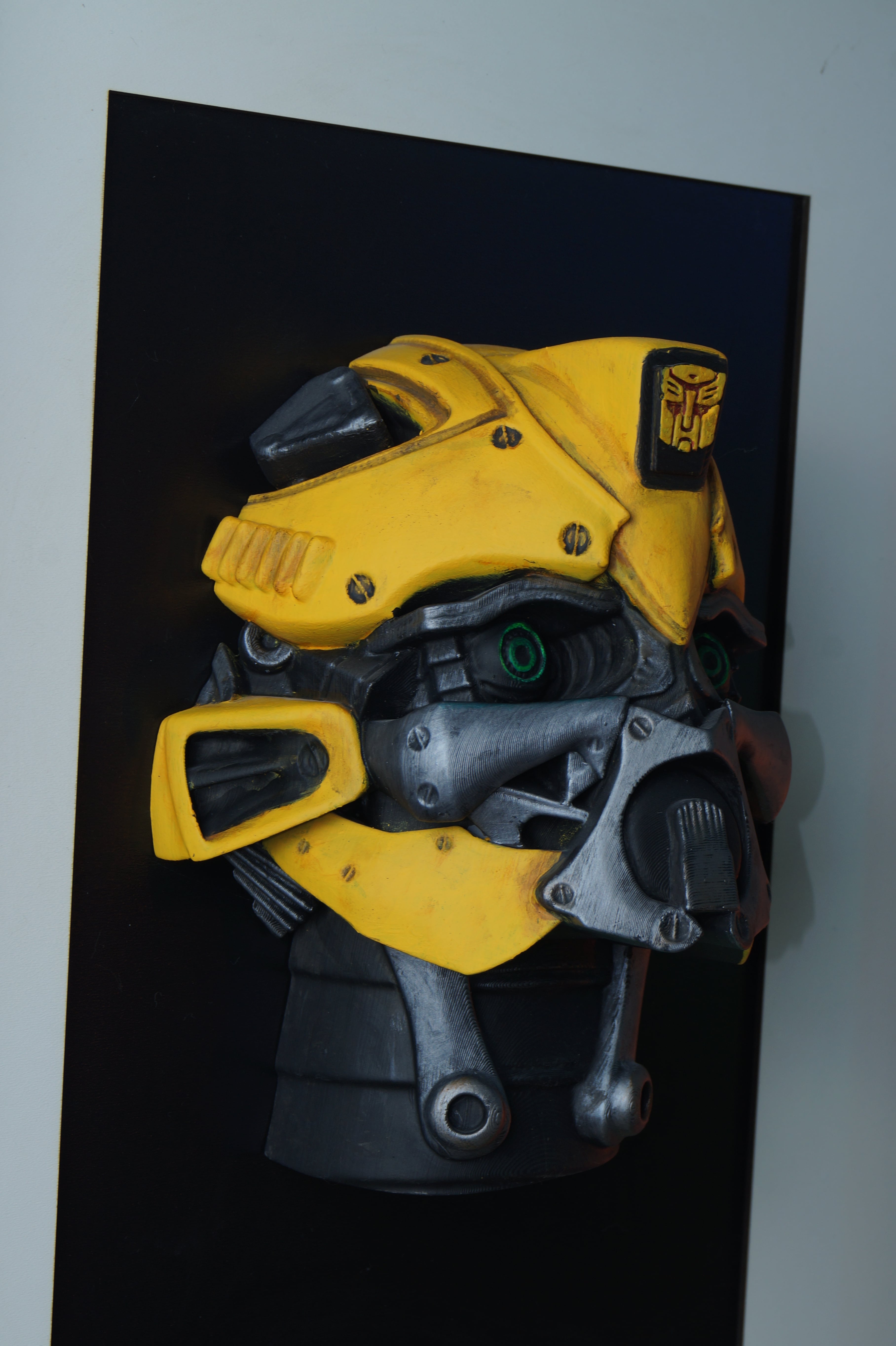 BUMBLEBEE 40X50 ÇERÇEVELİ  3D TABLO