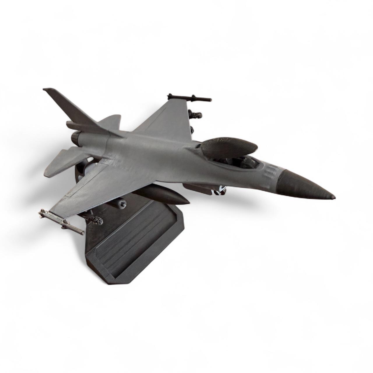F-16 UÇAK