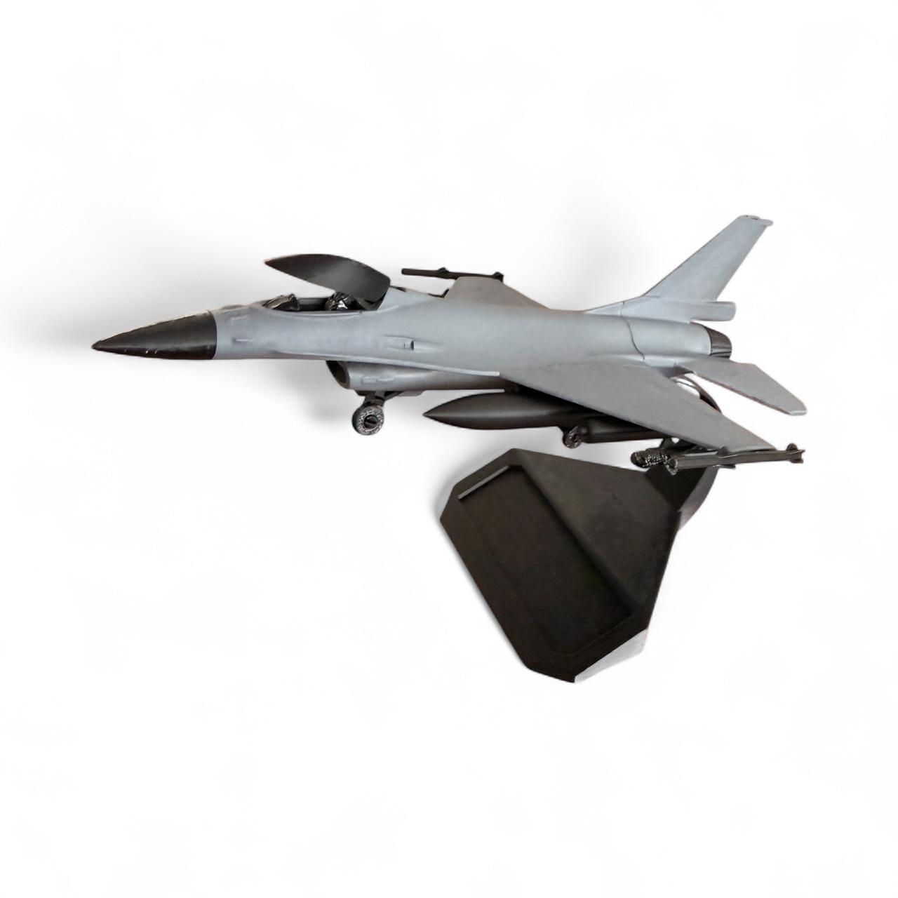 F-16 UÇAK