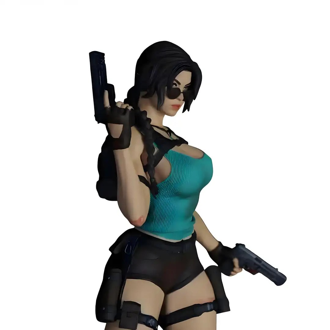 LARA CROFT 