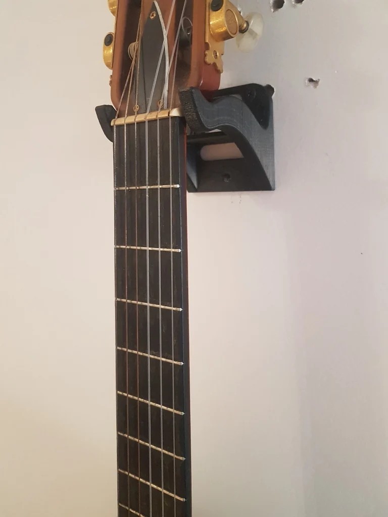 Klasik gitar asma aparatı