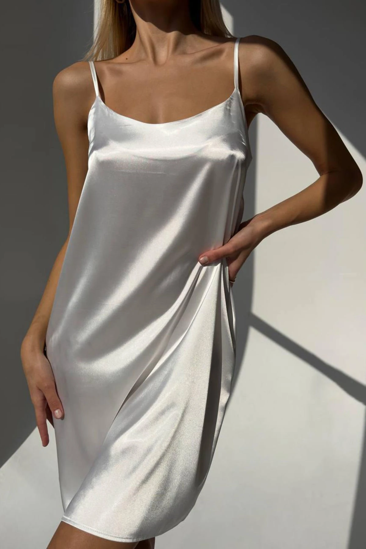 Klasik Pudra Askılı Gecelik & Pembe Çizgili Sabahlık