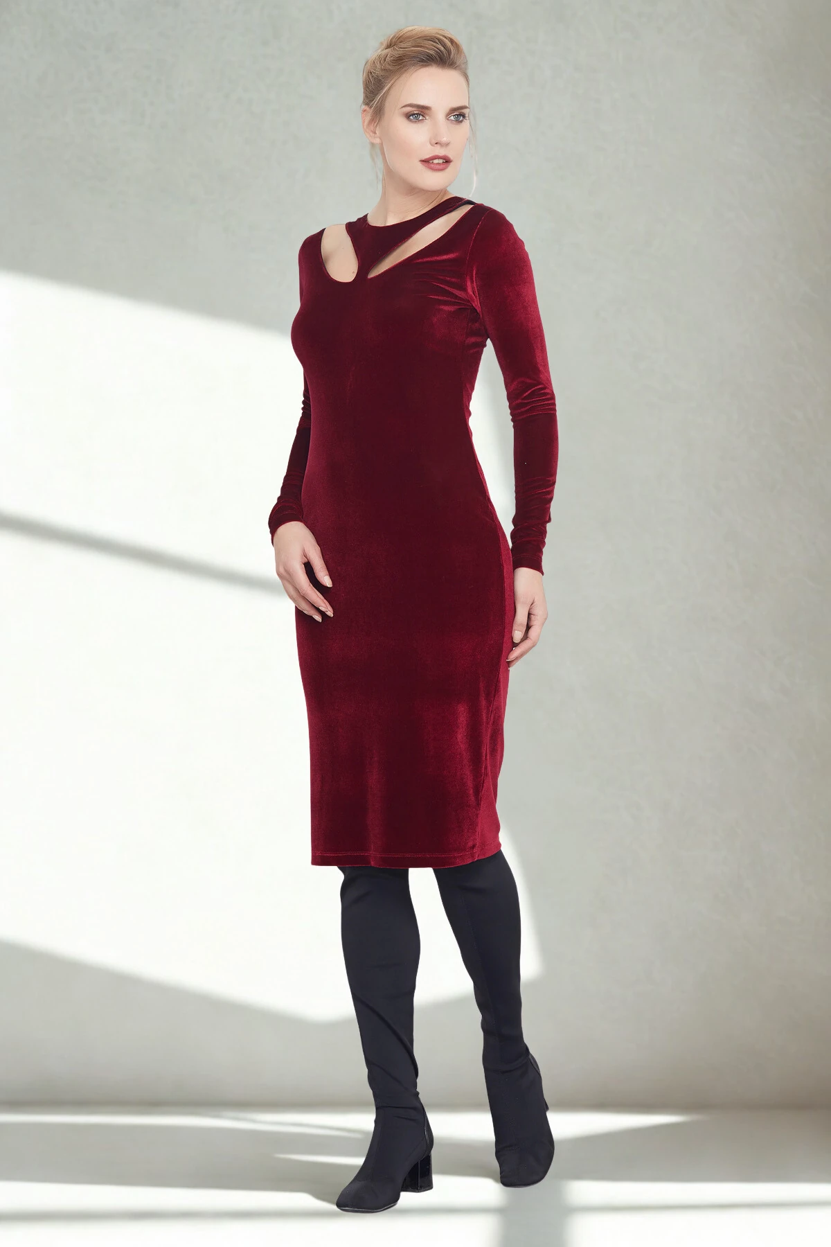 Kadın Bordo Yakada Damla Kesik Özel Tasarım Detay Kadife Kalem Davet Elbisesi Abiye Elbise 24L7560