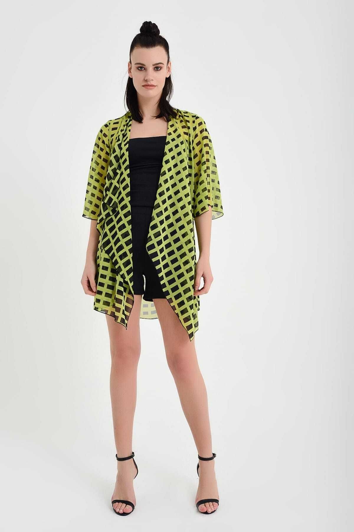 Kadın Narçiçeği Desenli Şifon Kimono 19L6654