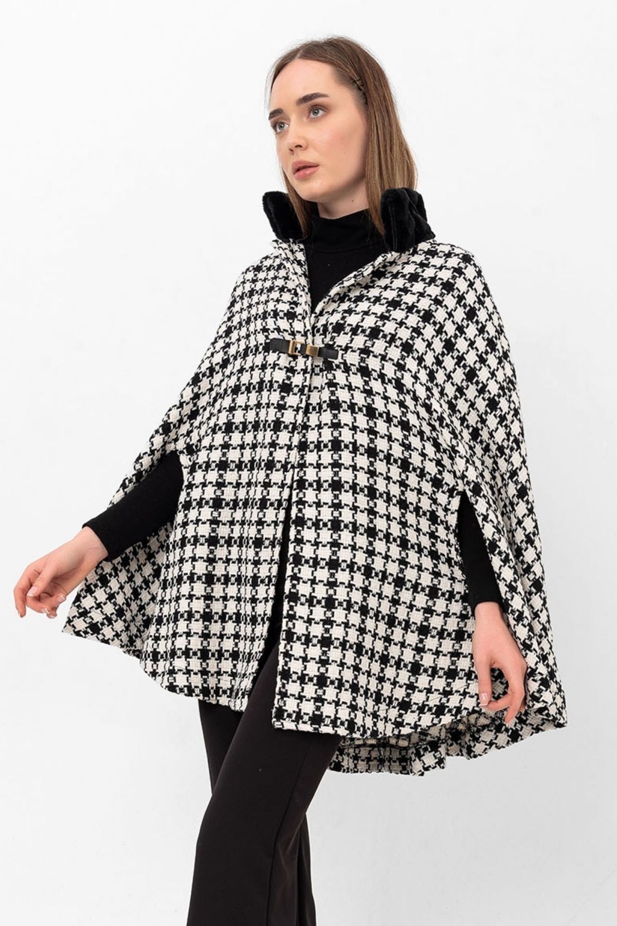 Yakası Suni Kürk Detaylı Dokulu Oversize Şık Tasarım Panço&pelerin