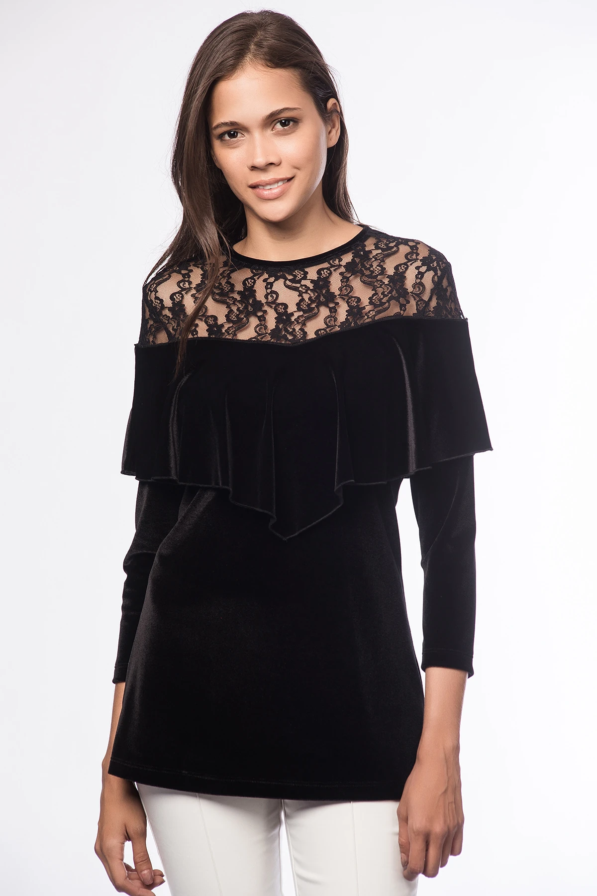 Kadın Siyah Dantel Detay Volan Tasarım Kadife Bluz Gündüz Gece Şıklığı 17L5165
