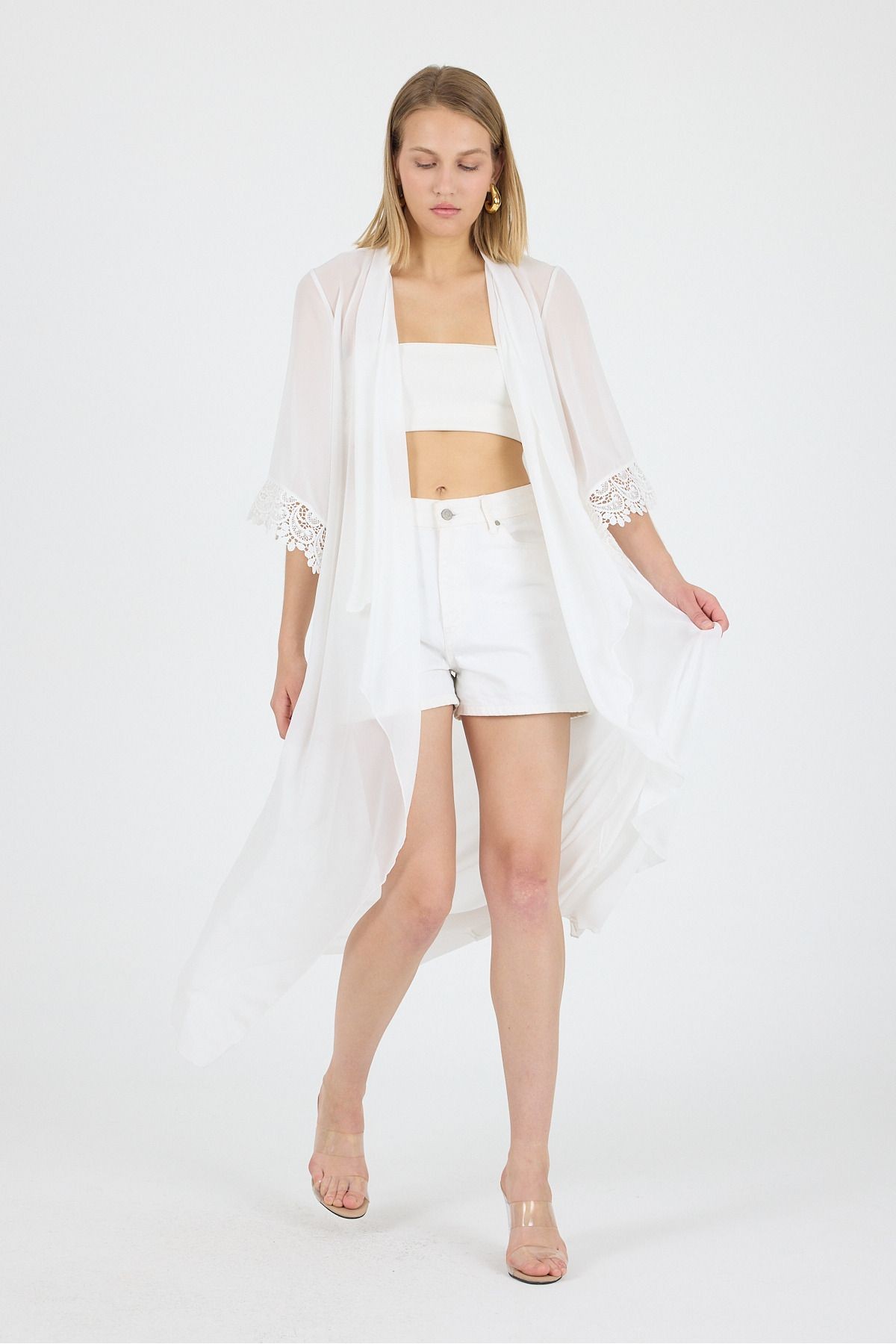 Beyaz Şal Yaka Kol Ucu Güpür DetayVolan Kol Şifon Maxi Kimono Kaftan Plaj Giyim 25L8113