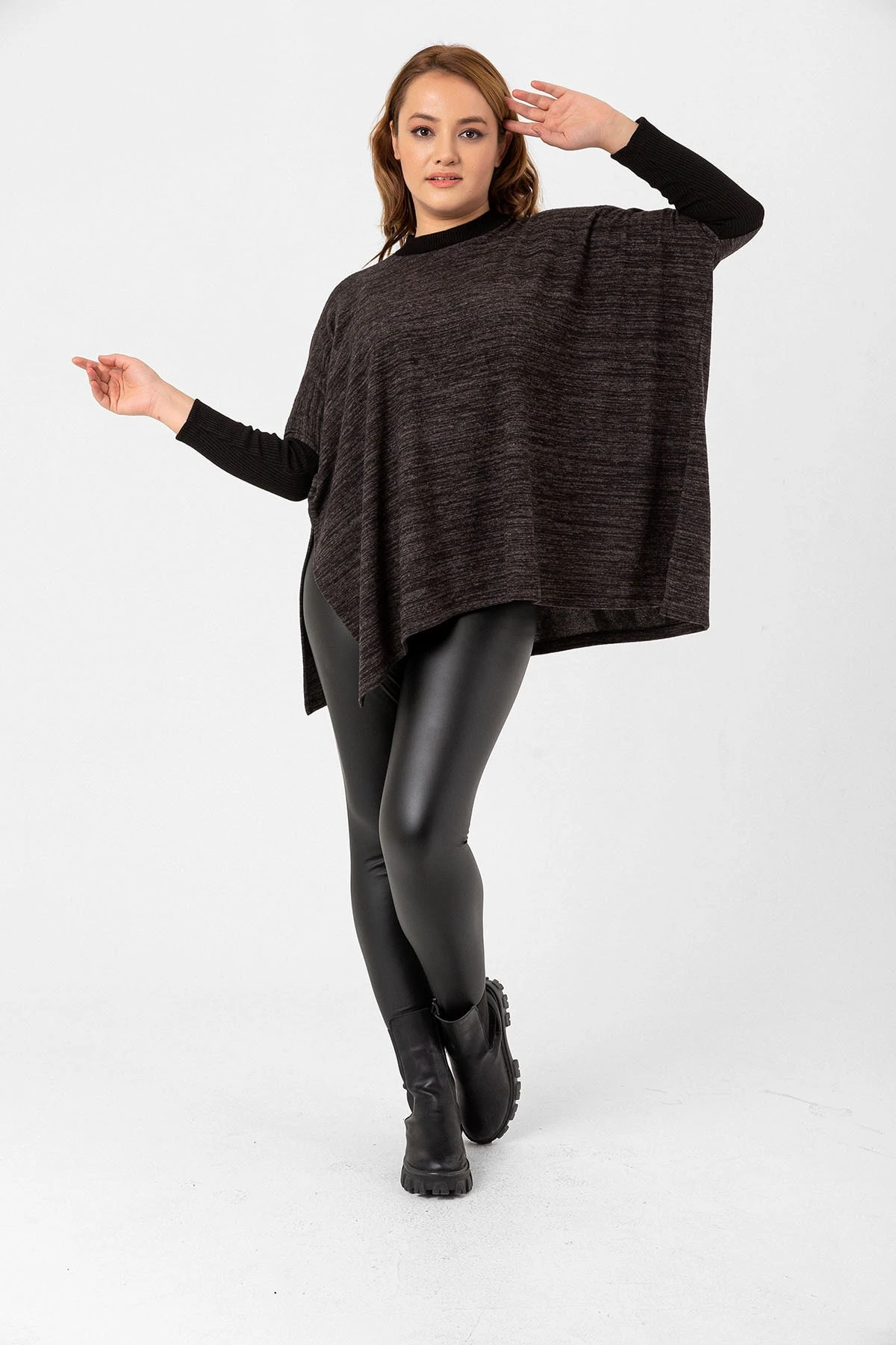 Antrasit Büyük Beden Yandan Yırtmaçlı Bluz&panço