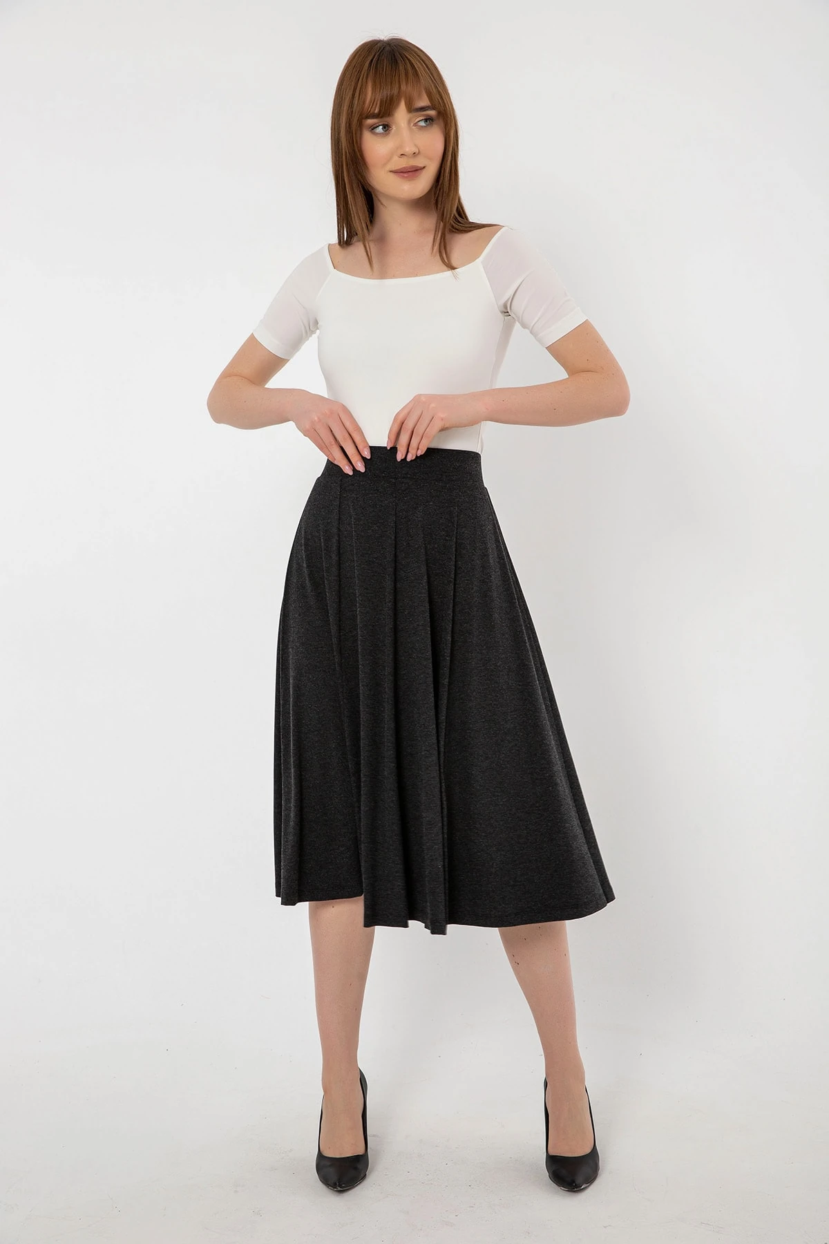 Antrasit Altı Parçalı Ince Mevsimlik Triko Beli Lastikli Kloş Etek 22L7200