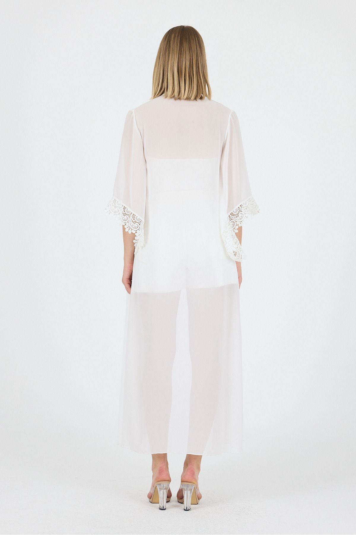 Beyaz Şal Yaka Kol Ucu Güpür DetayVolan Kol Şifon Maxi Kimono Kaftan Plaj Giyim 25L8113