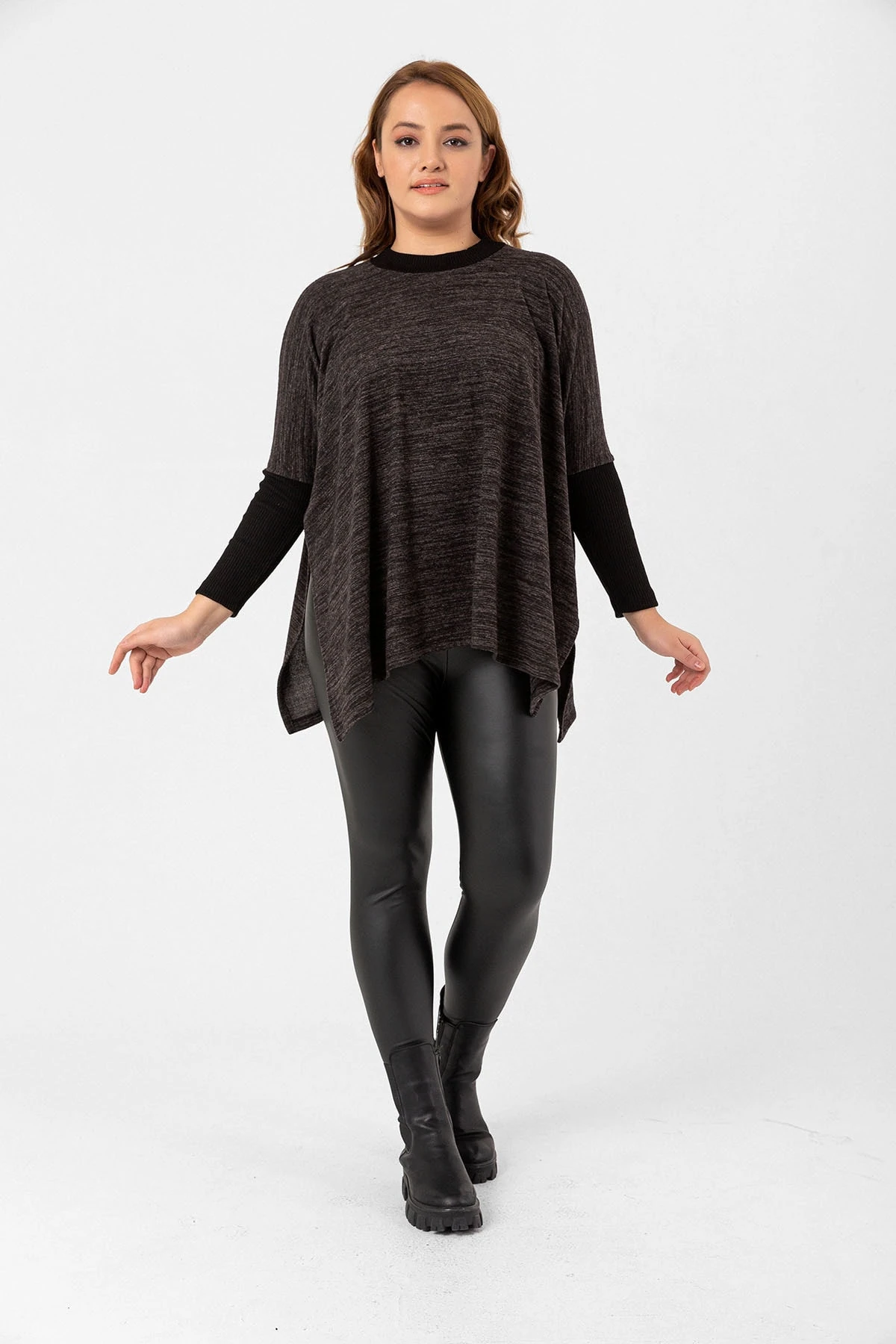 Antrasit Büyük Beden Yandan Yırtmaçlı Bluz&panço