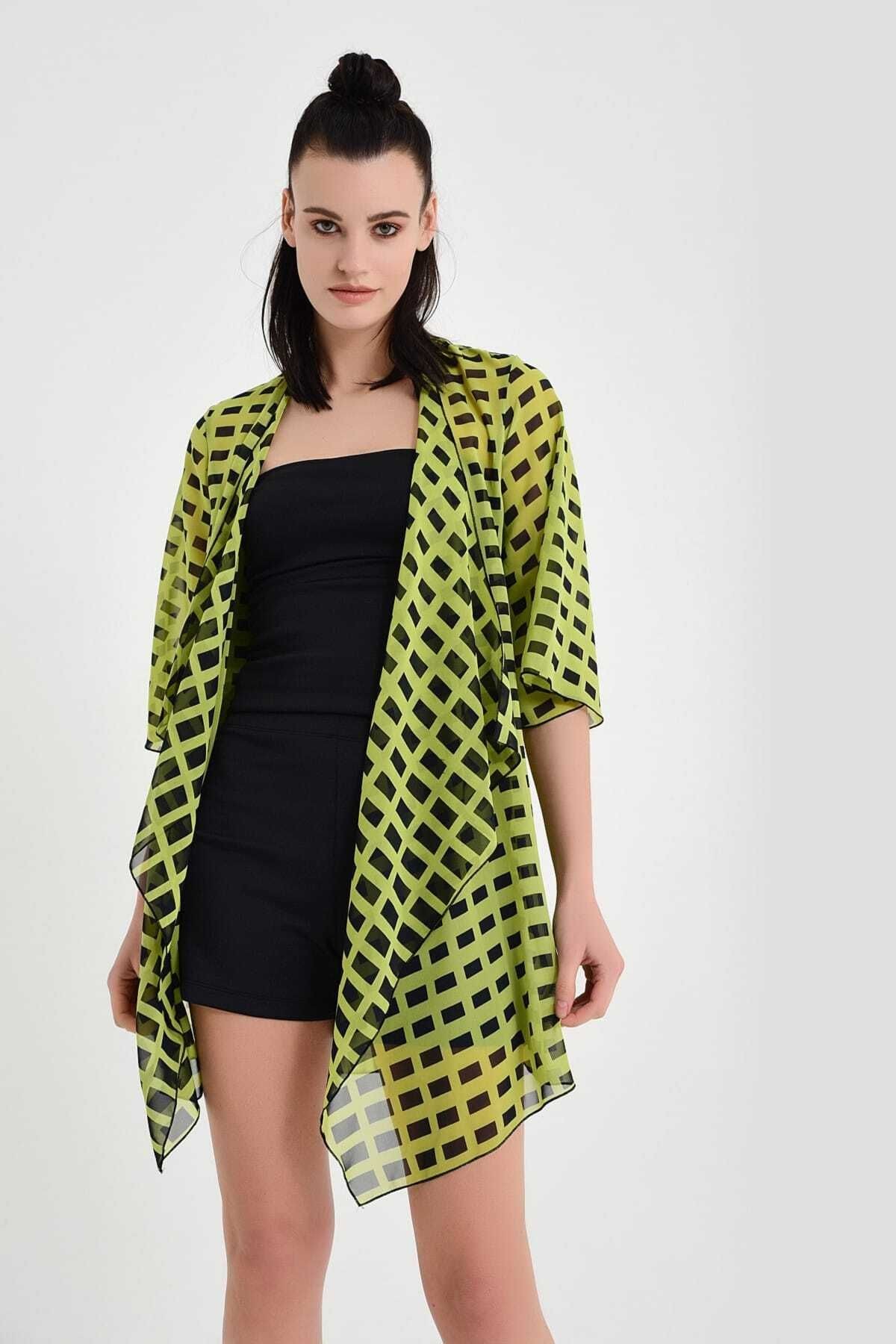 Kadın Narçiçeği Desenli Şifon Kimono 19L6654