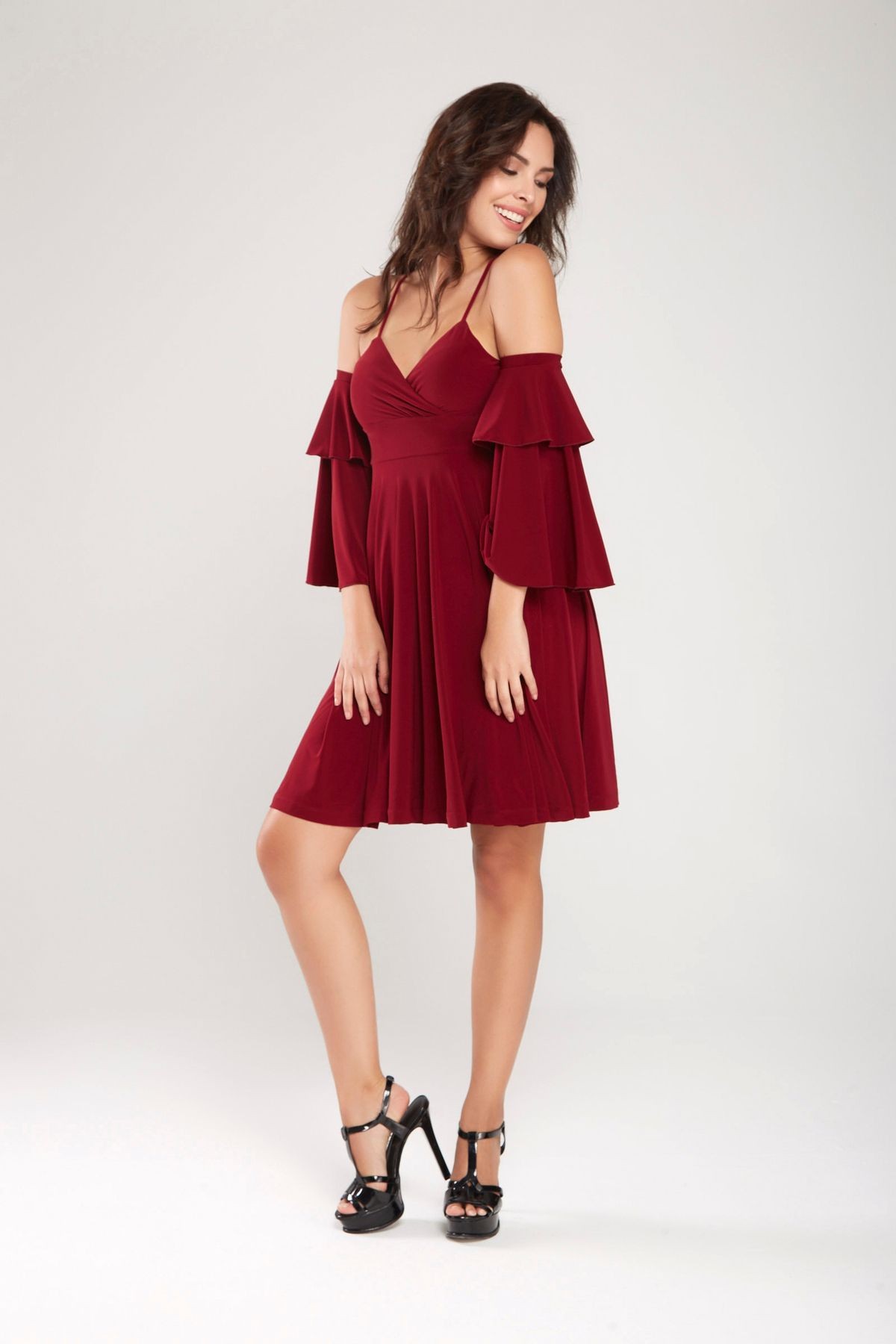 Bordo İki Kat Volanlı Kol Tasarım Askılı Kloş Elbise 24L7550