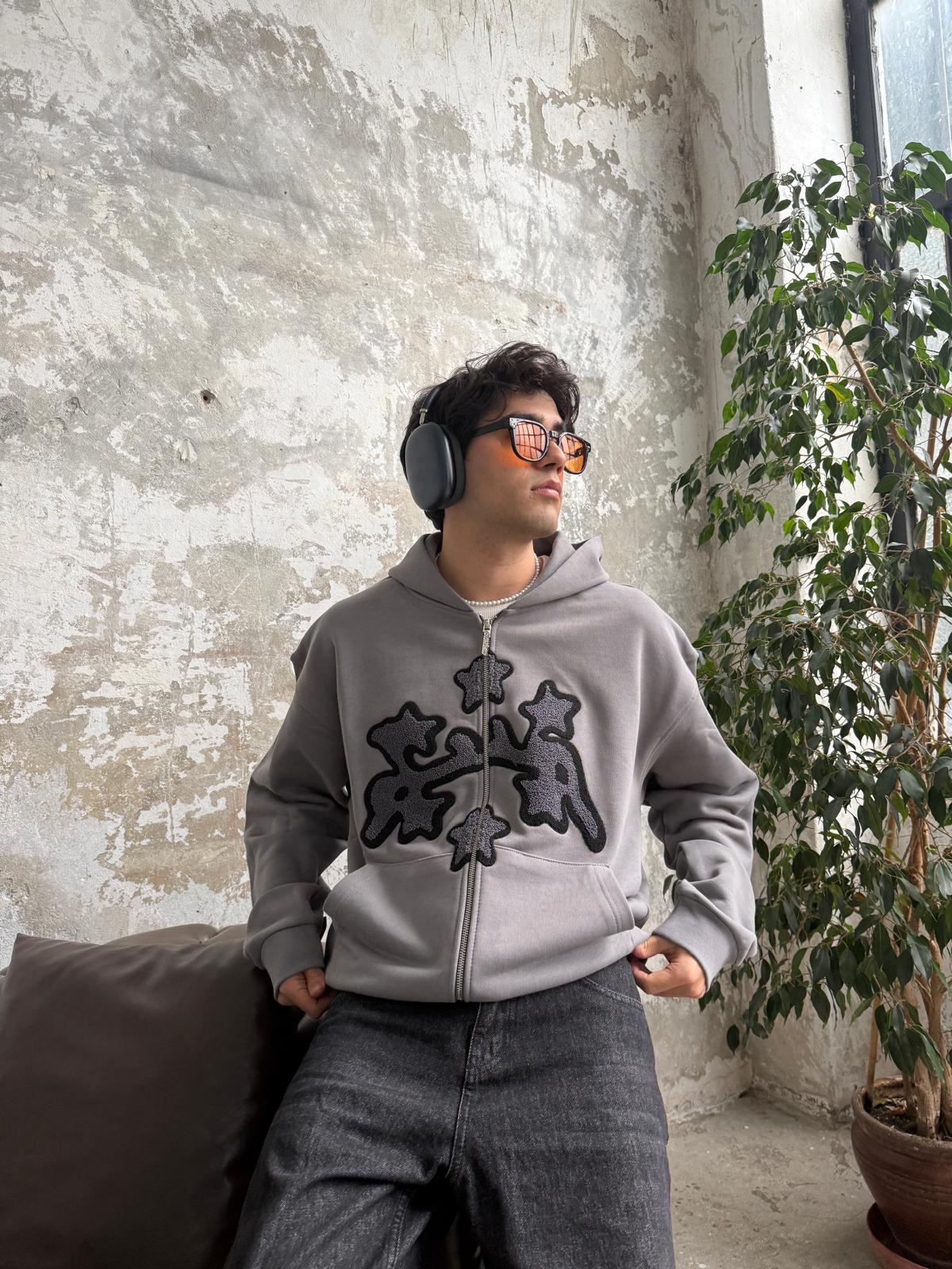 Arabic Detail Gri Diyagonel Zip