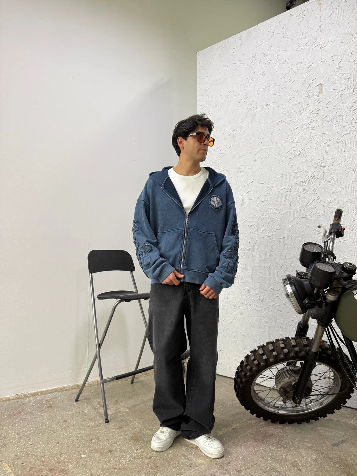 Kol Patch Detay Washed Blue Diyagonel Zip Hoodie