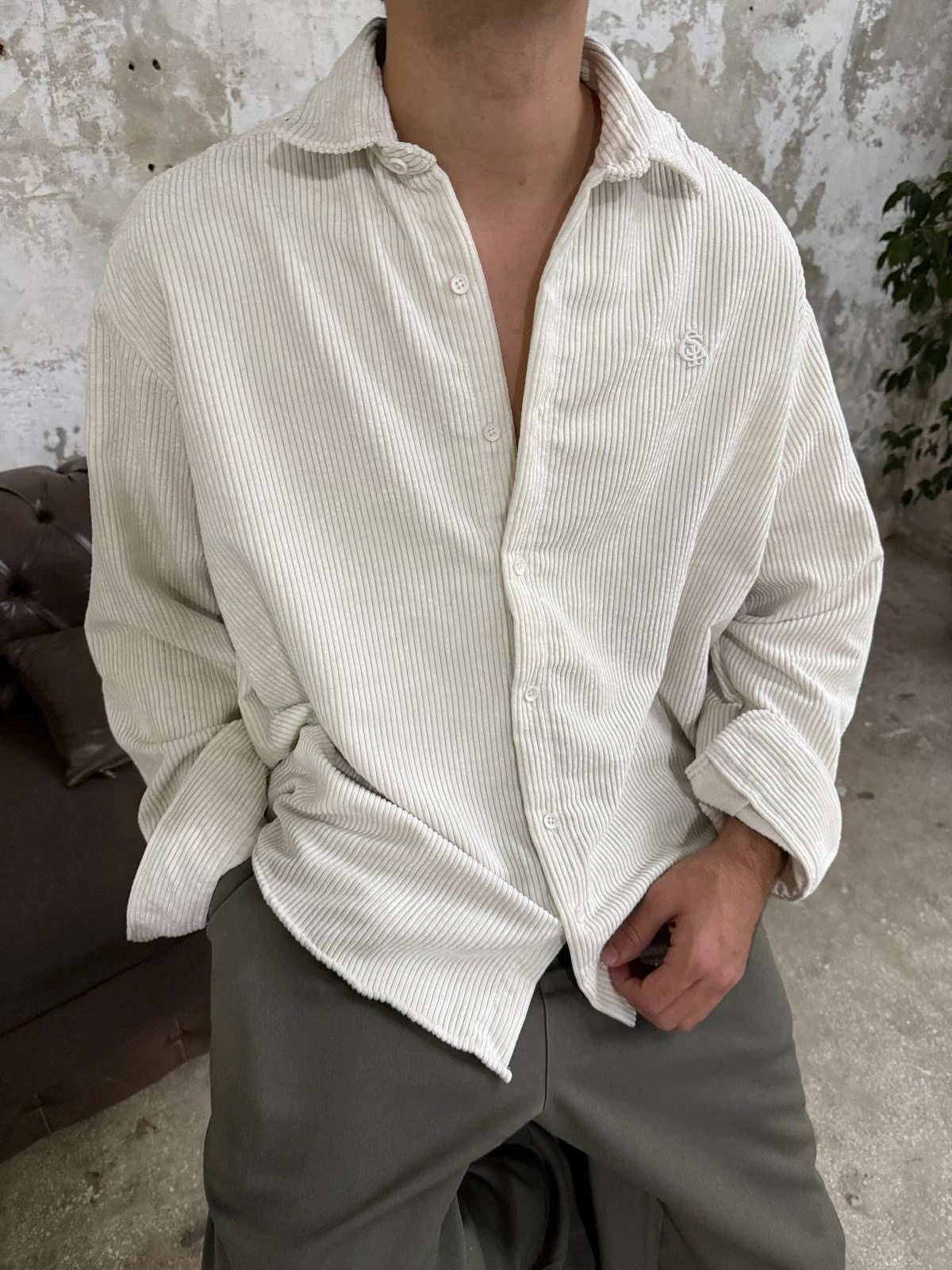 Kadife Beyaz Oversize Gömlek