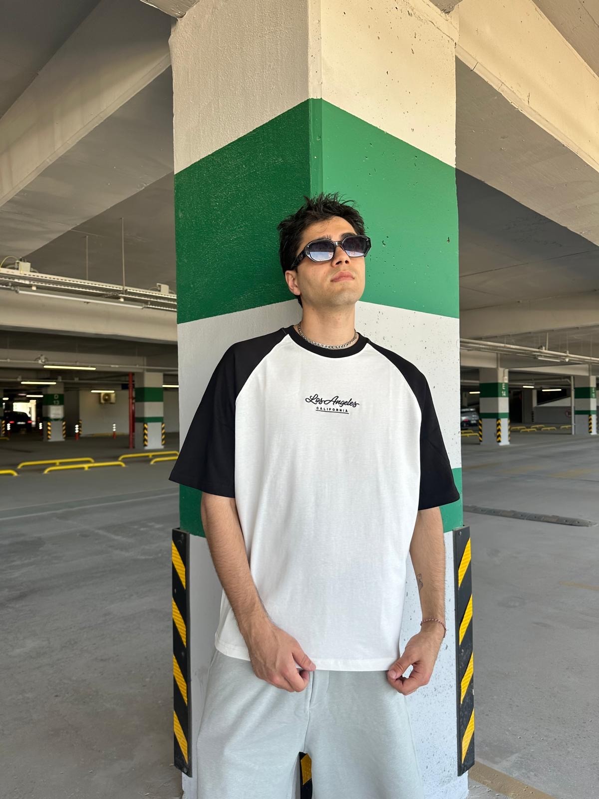 Los Angeles Reglan Kol Oversize T-Shirt