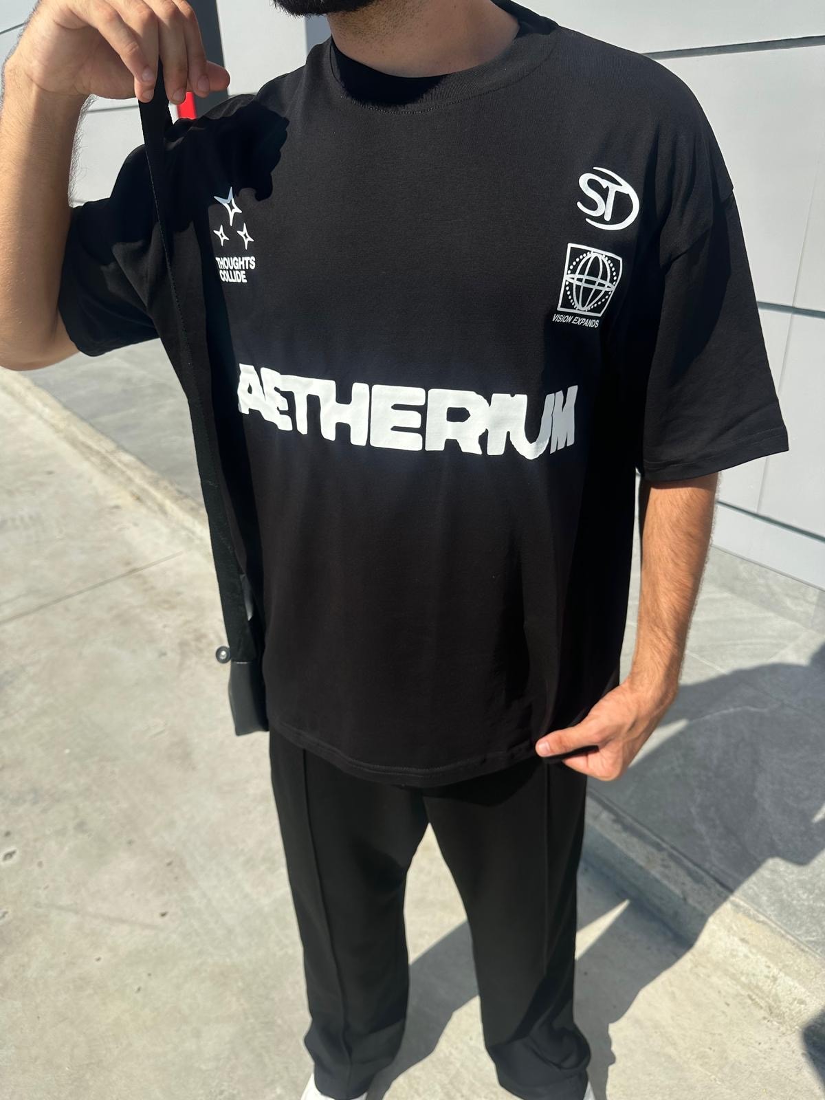 Aetherum Siyah Baskılı Oversize T-Shirt