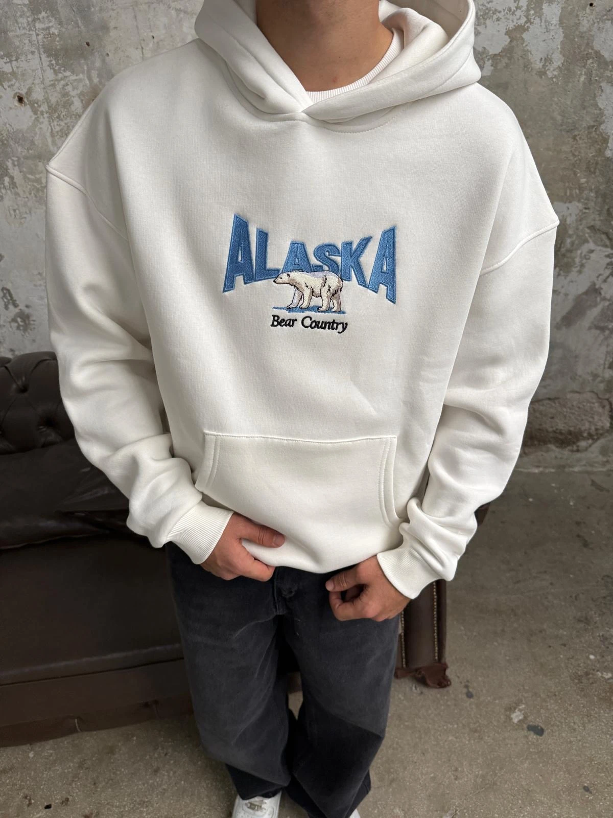 Alaska Nakışlı Beyaz Oversize Hoodie