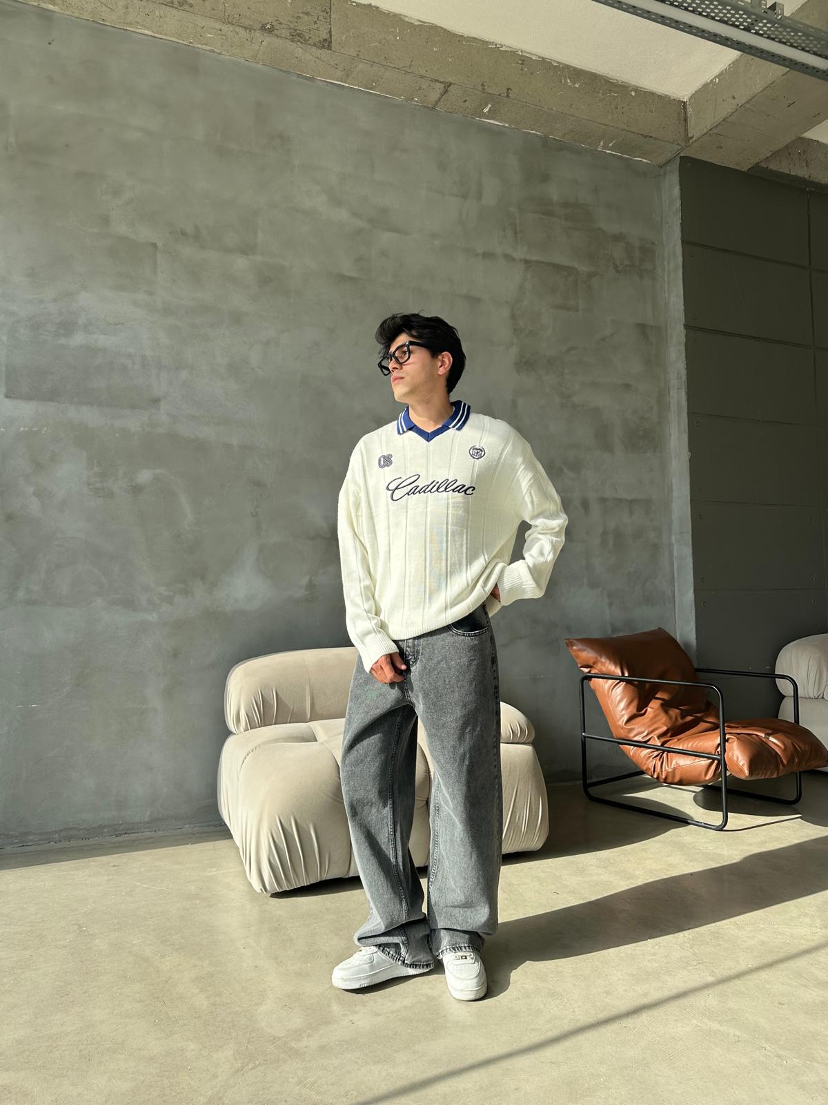 Nakışlı Polo Yaka Triko - Beyaz