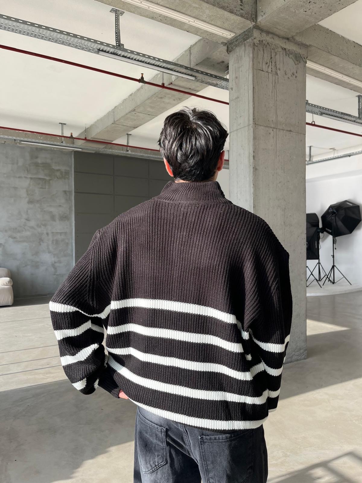 Çizgili Yarım Fermuarlı Triko Sweatshirt - Siyah