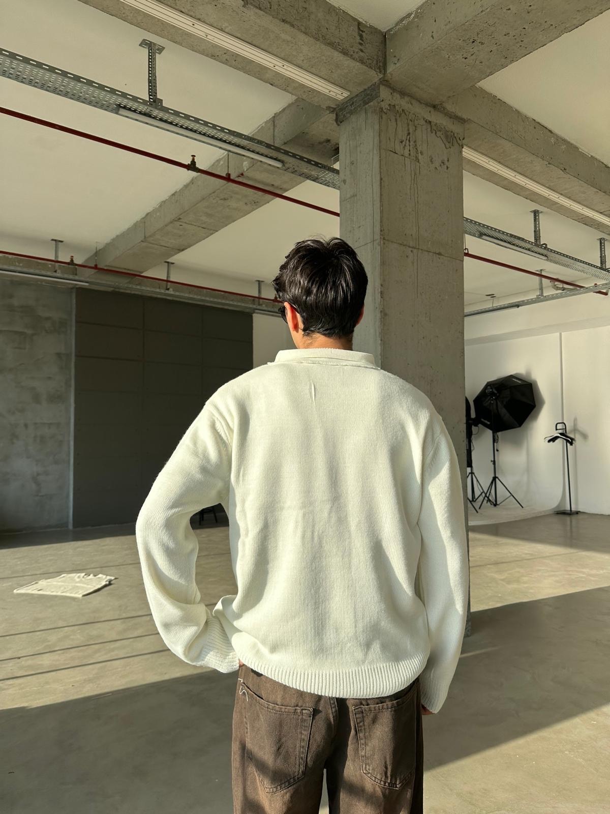 Yaka Detay Triko Sweatshirt - Beyaz