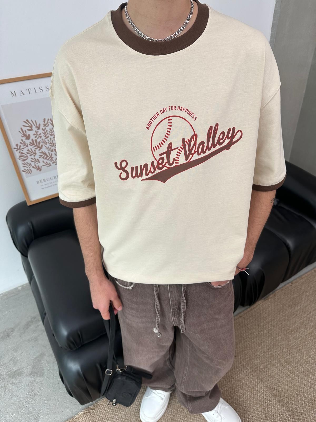 Sunset Valley Baskılı Kol Detay Oversize Bej T-Shirt 