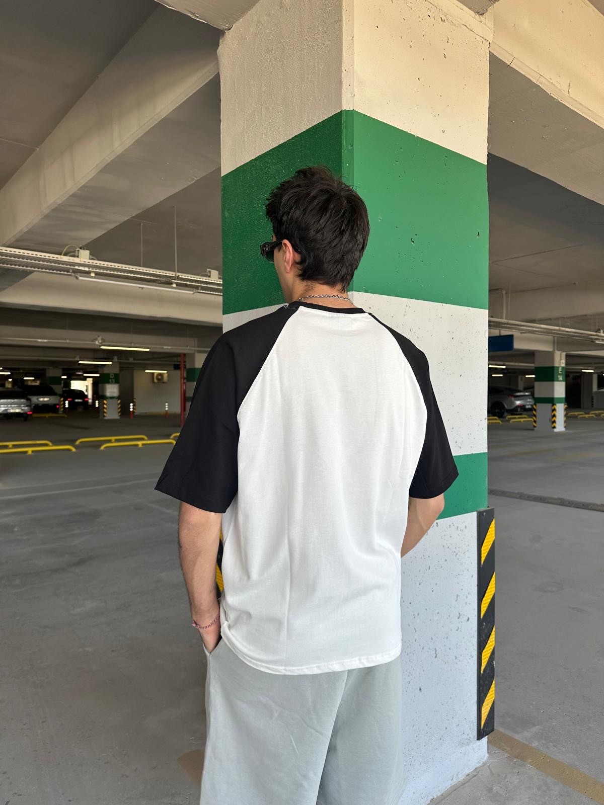 Los Angeles Reglan Kol Oversize T-Shirt
