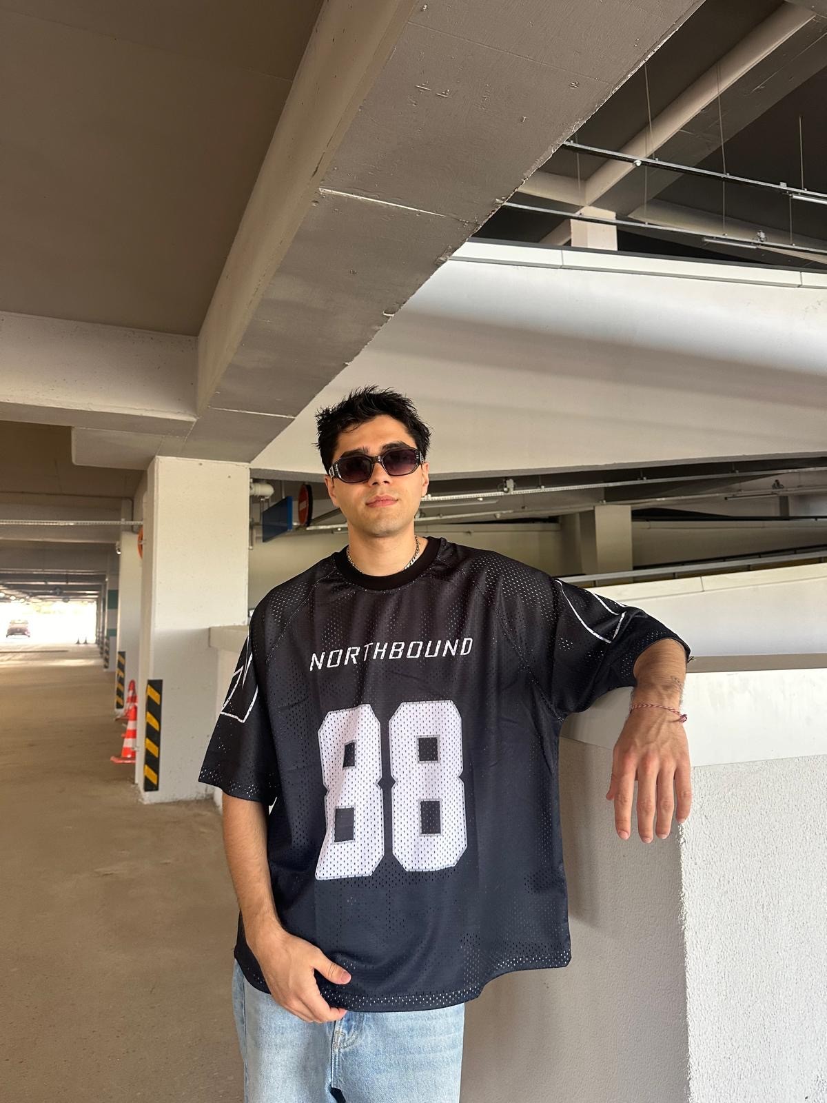North Bound Black Oversize Forma
