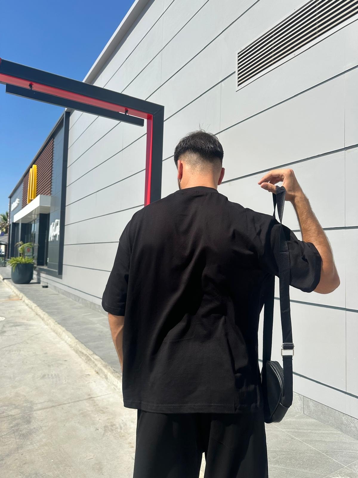 Aetherum Siyah Baskılı Oversize T-Shirt