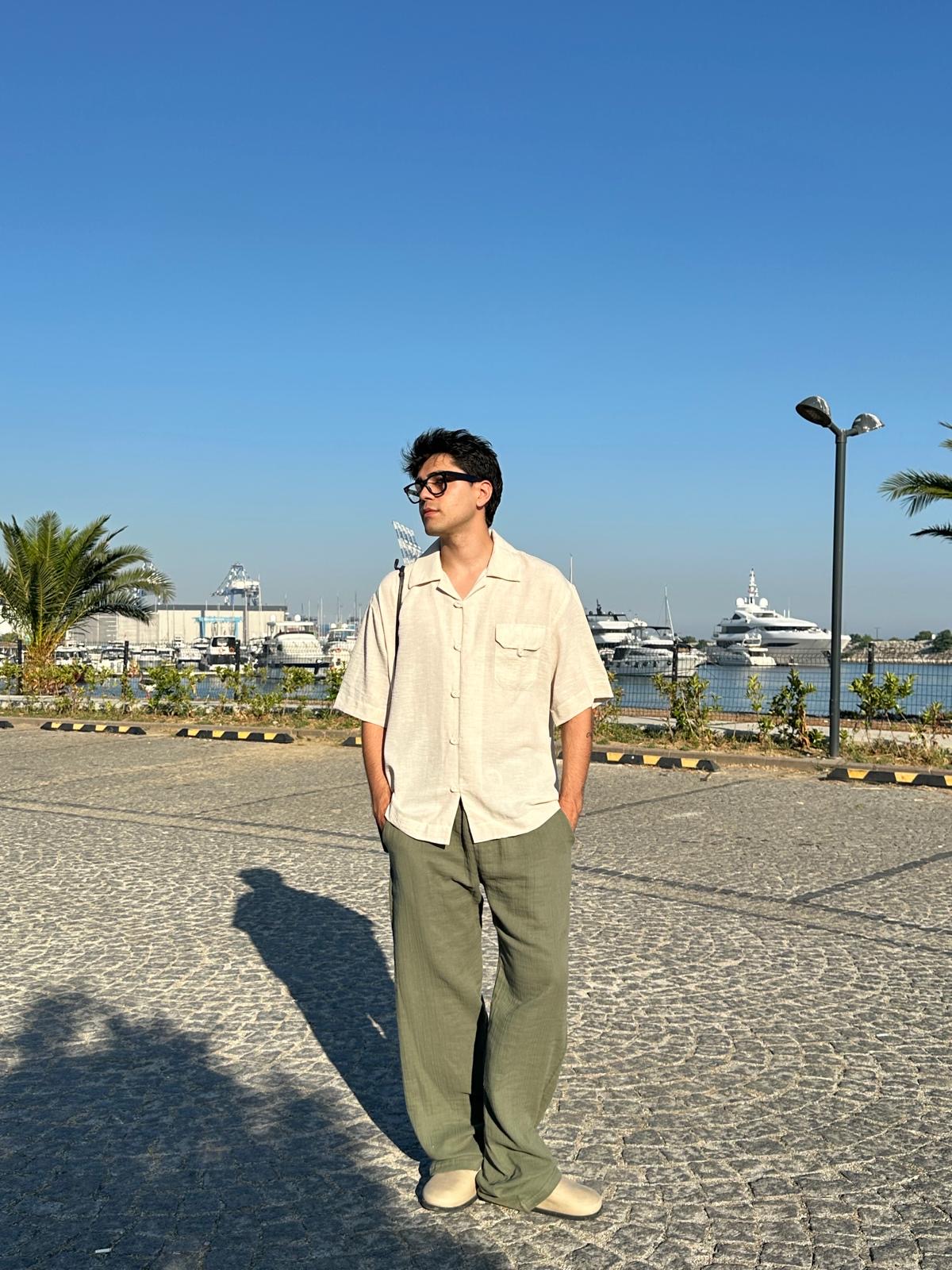 Kısa Kollu Cep Detay Bej Gömlek