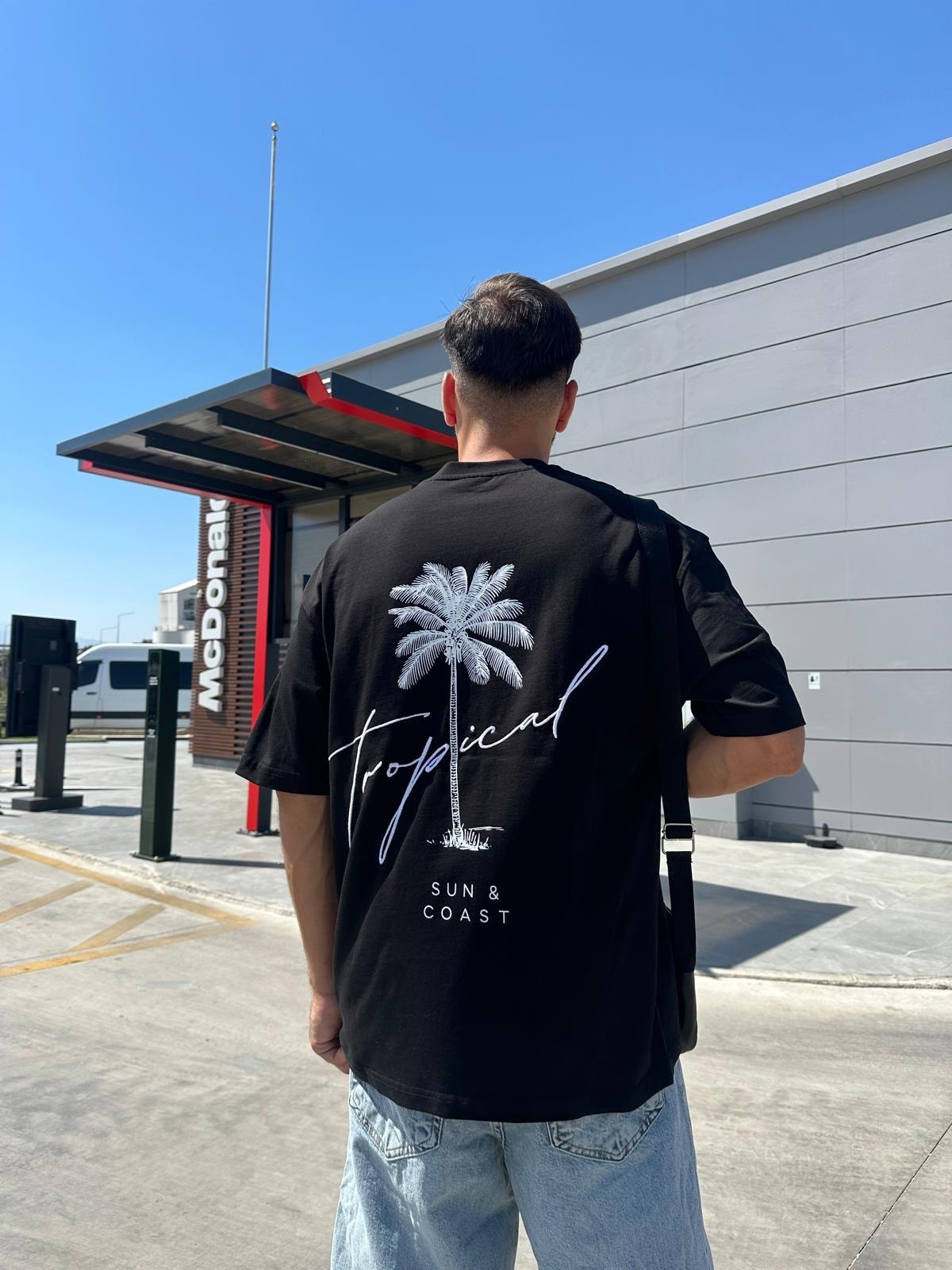 Tropical Sırt Baskılı Siyah Oversize T-Shirt