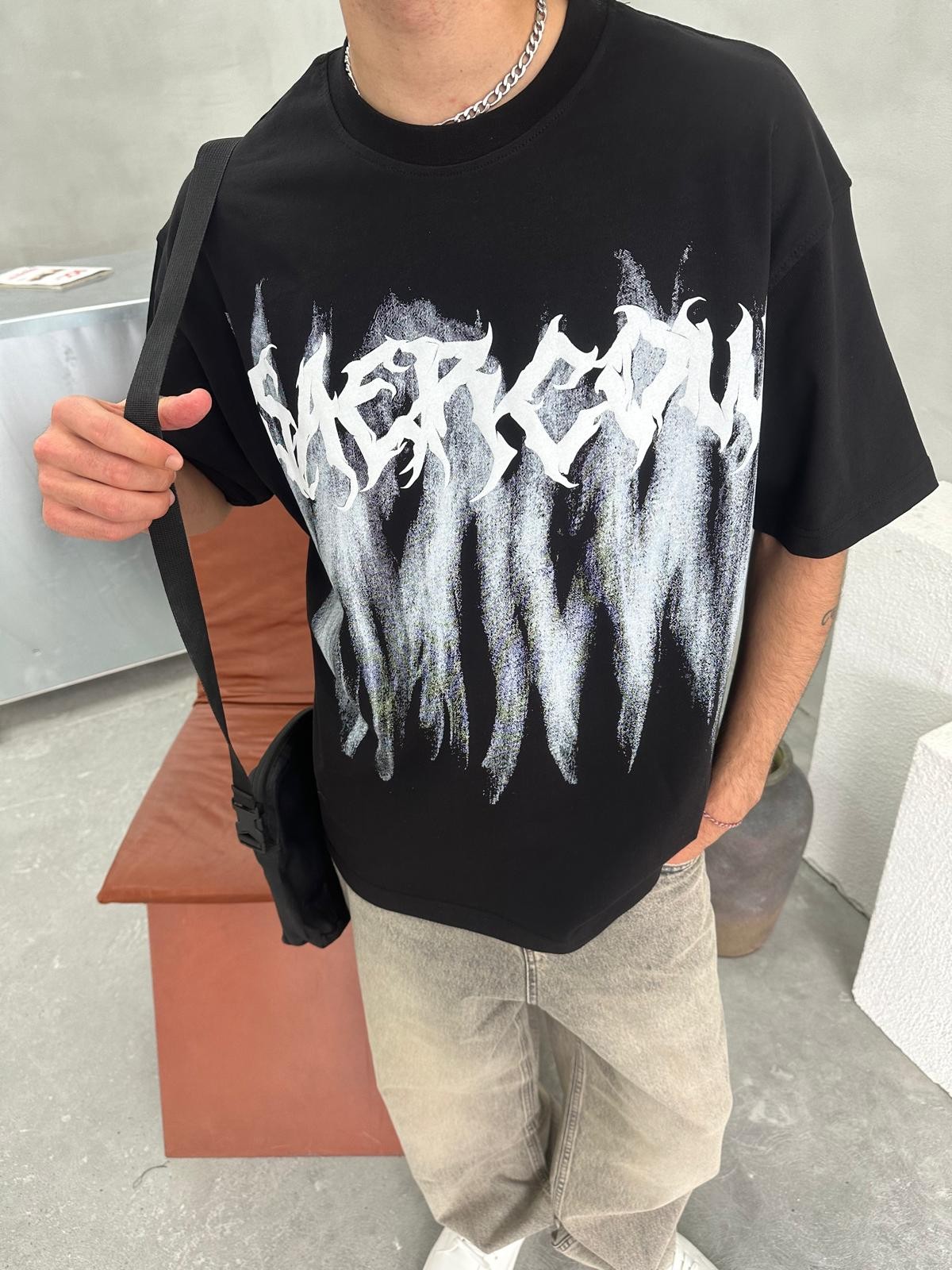 Saercow Baskılı Siyah T-Shirt