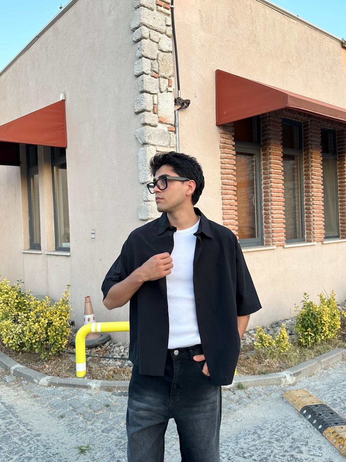 Siyah Kısa Kollu Oversize Gömlek