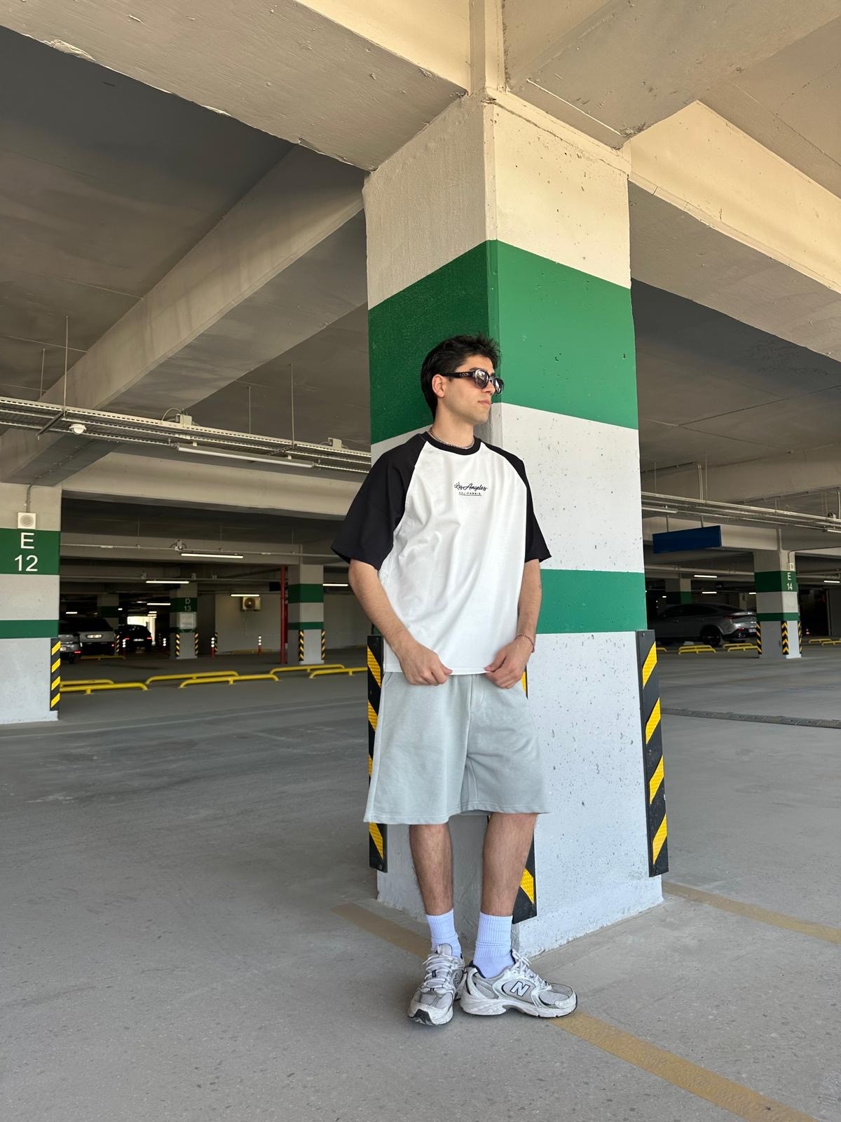 Los Angeles Reglan Kol Oversize T-Shirt