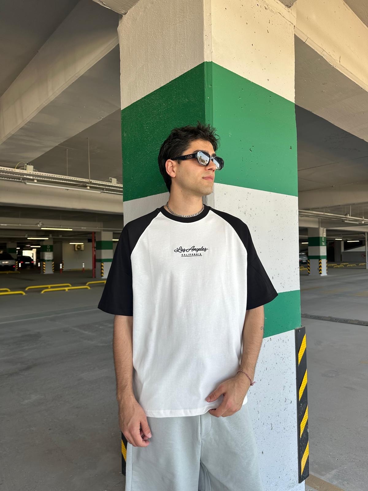 Los Angeles Reglan Kol Oversize T-Shirt