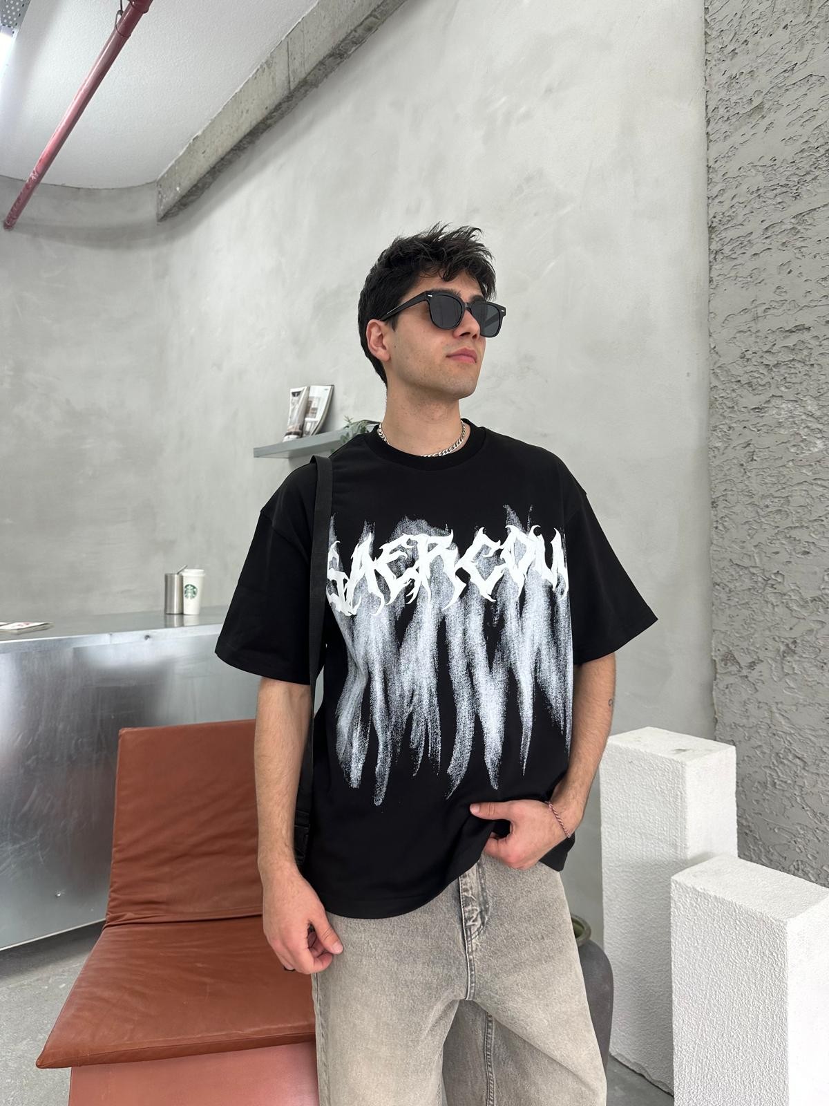 Saercow Baskılı Siyah T-Shirt