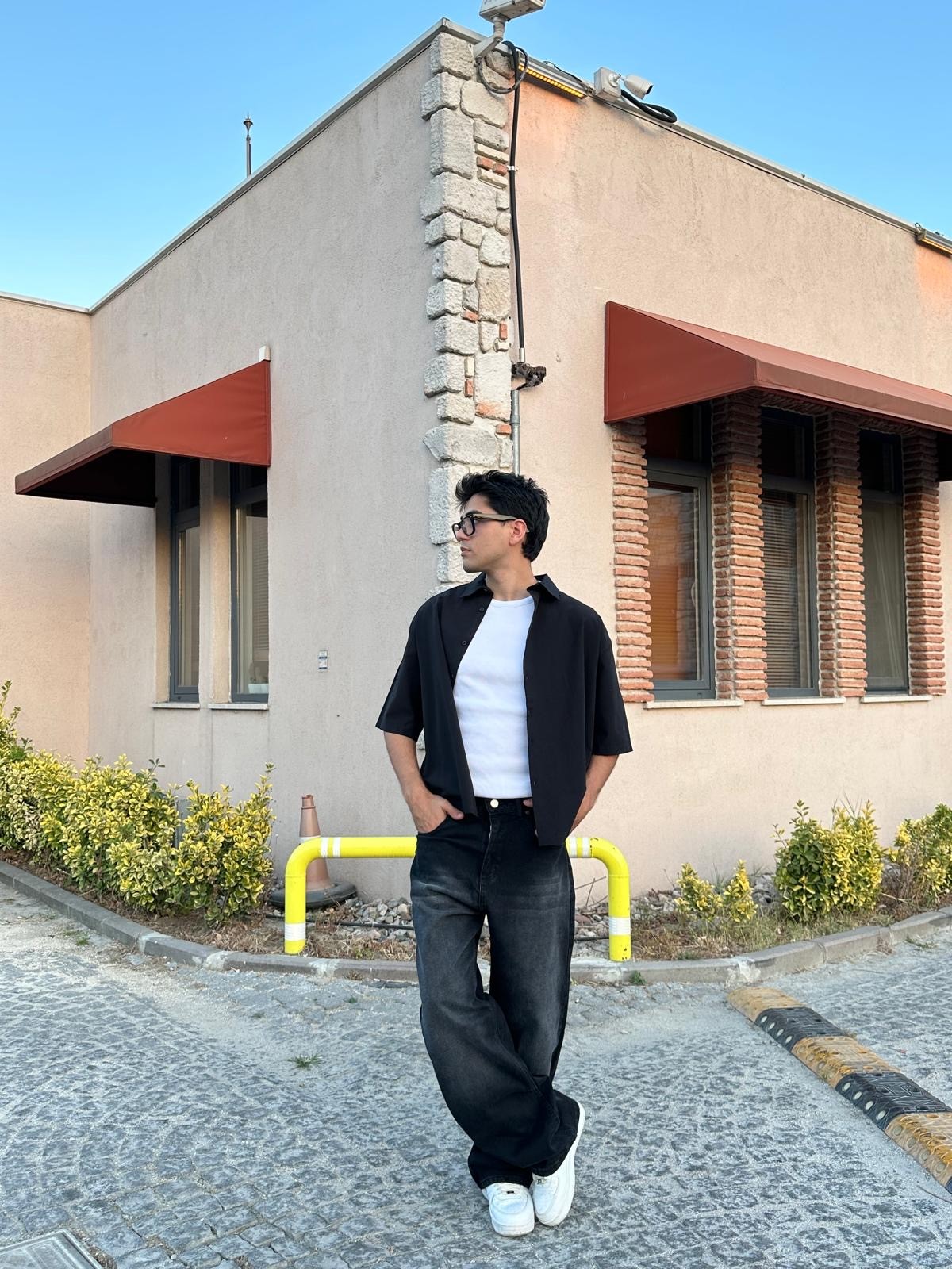 Siyah Kısa Kollu Oversize Gömlek