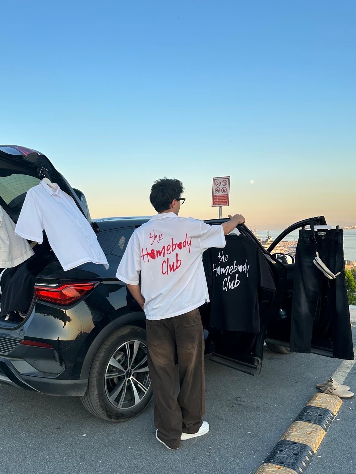 The Homebody Club Baskılı Beyaz Gömlek