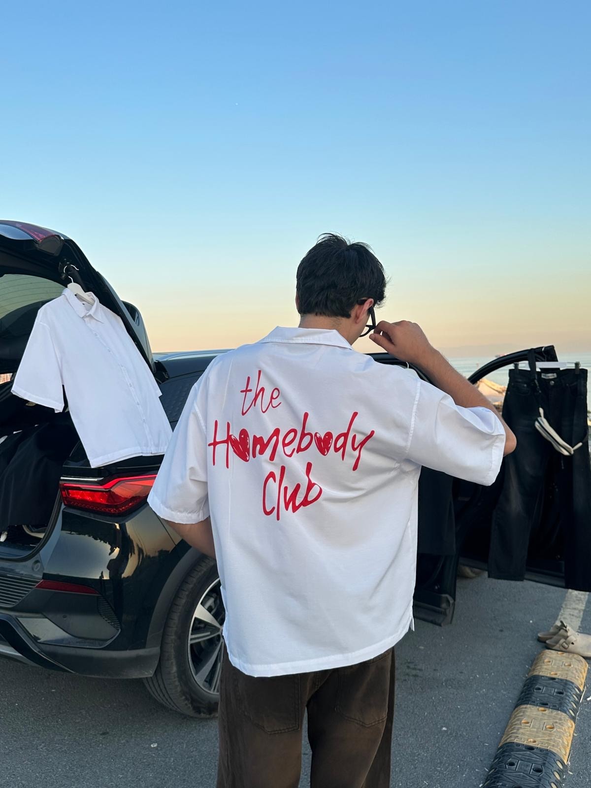 The Homebody Club Baskılı Beyaz Gömlek