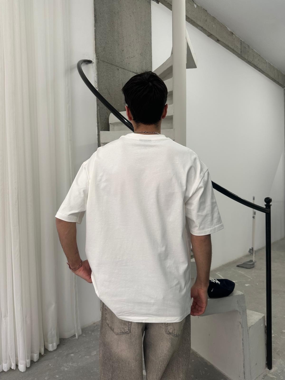 Boys Club Nakışlı Beyaz T-Shirt 